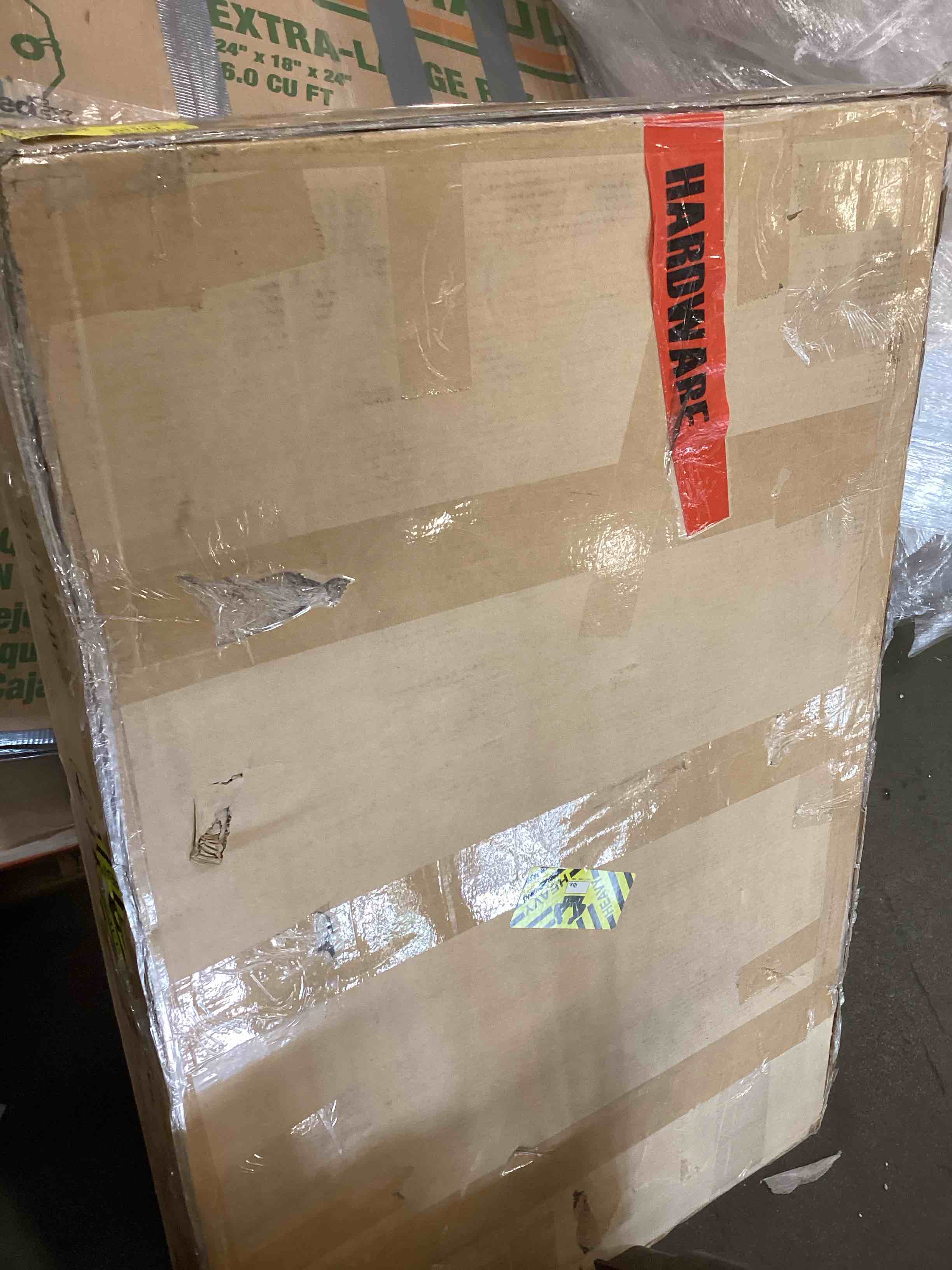 https://s3.amazonaws.com/lotting-images-prod/bidfta/PNK3581835_1750421411265.jpeg