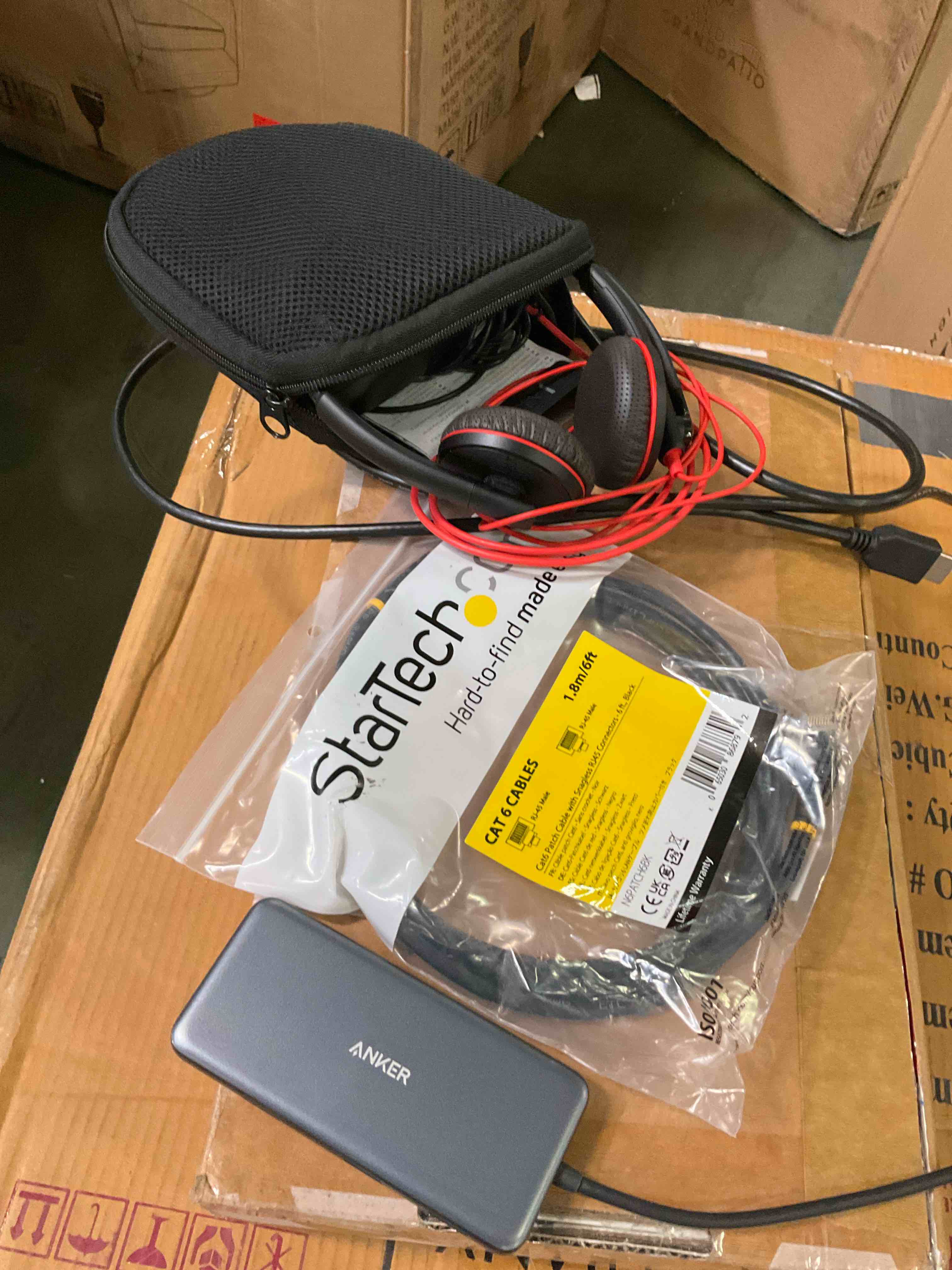 https://s3.amazonaws.com/lotting-images-prod/bidfta/PNK3582109_1750882236533.jpeg