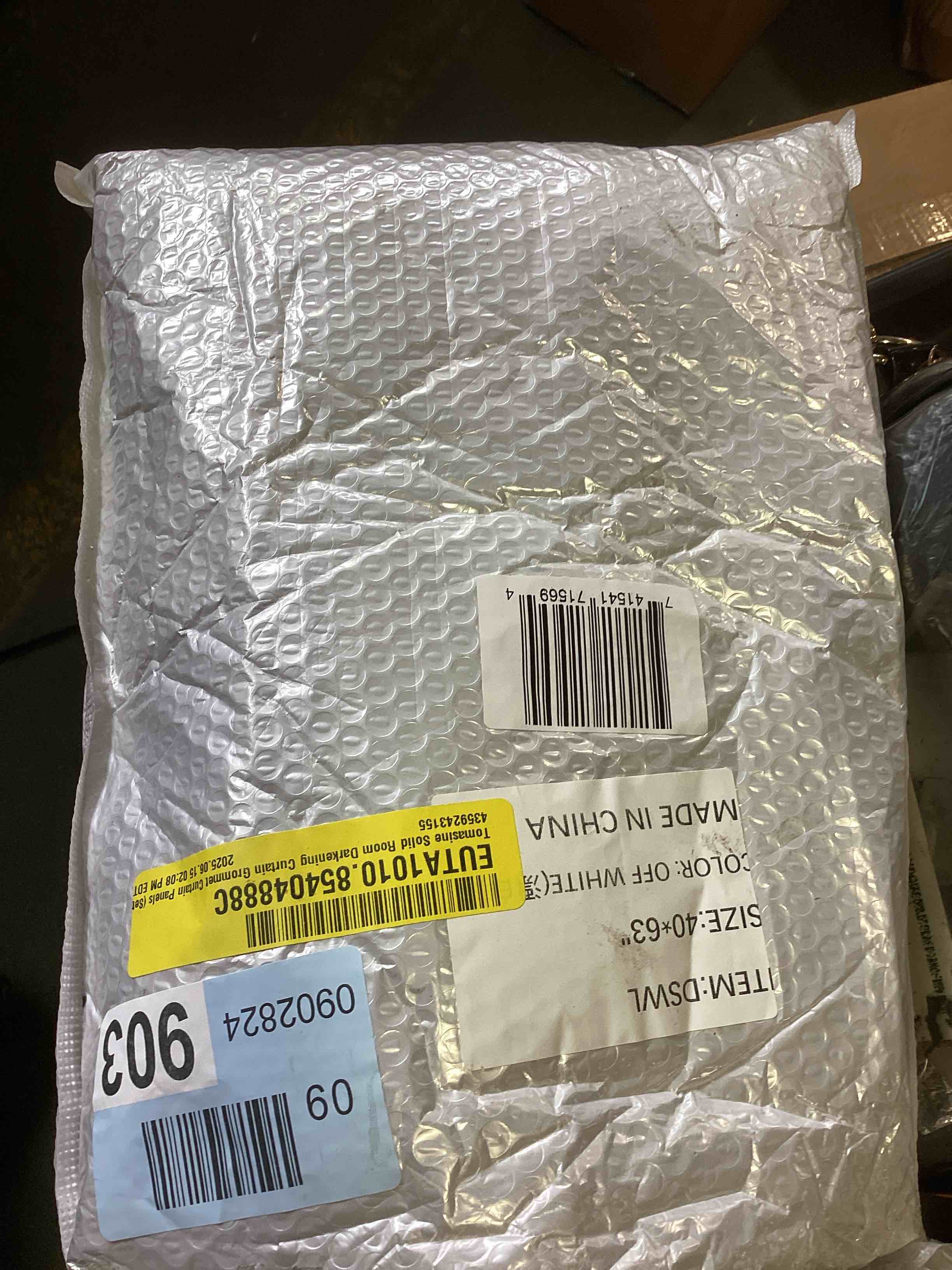 https://s3.amazonaws.com/lotting-images-prod/bidfta/PNK3582368_1751293836707.jpeg