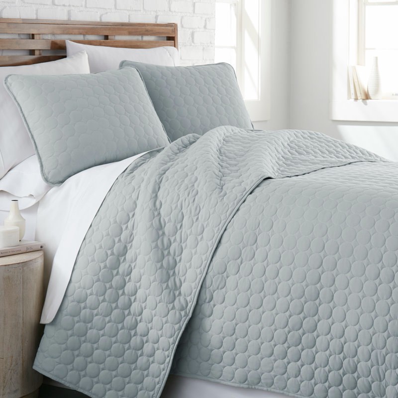 Southshore Fine Linens Lightweight Oversized Reversible Quilt Set with shams Color: Harbor Mist, Size: King/Cal. King Quilt + 2 King Shams