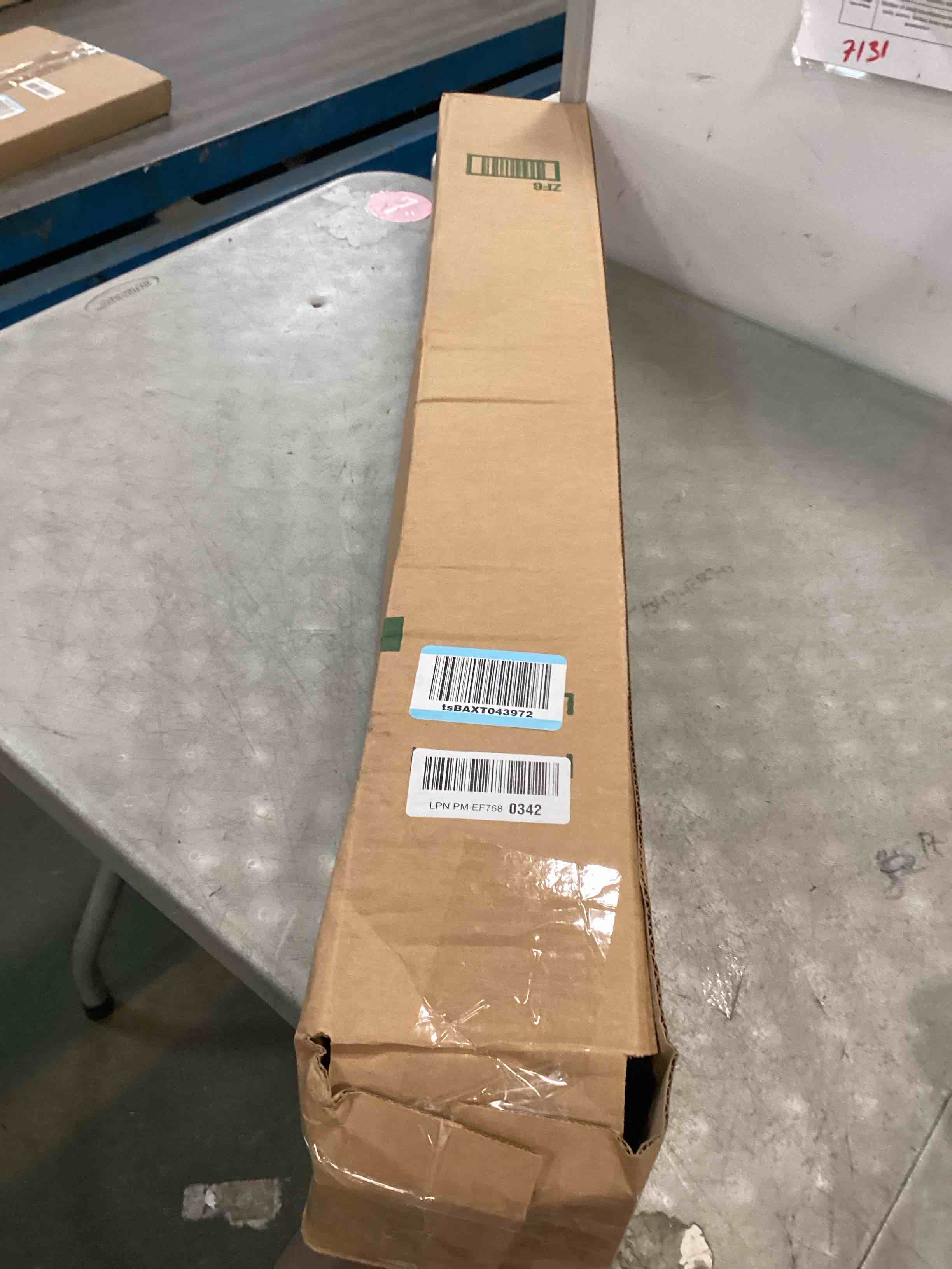 https://s3.amazonaws.com/lotting-images-prod/bidfta/PNK3594077_1753893266390.jpeg