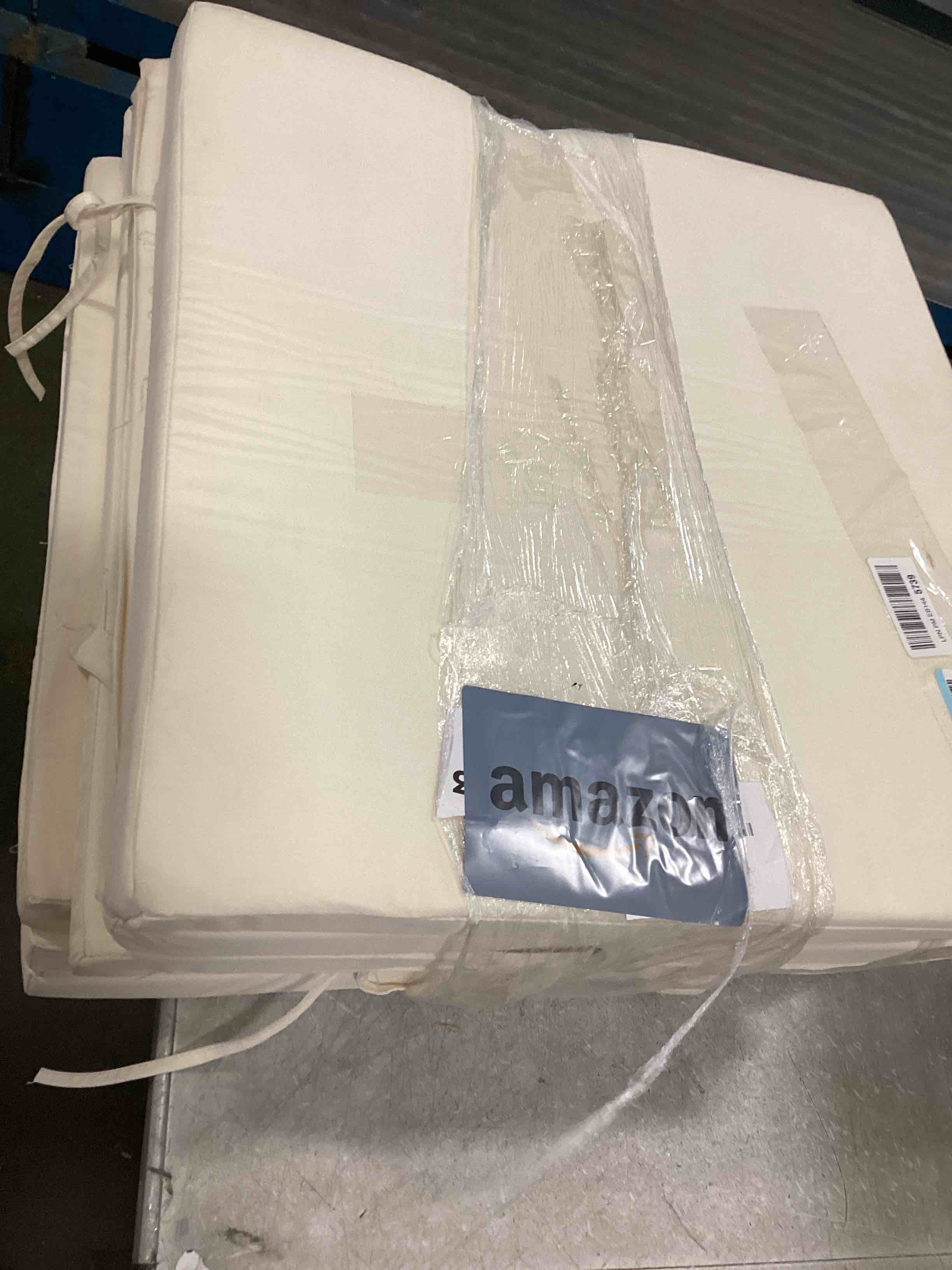 https://s3.amazonaws.com/lotting-images-prod/bidfta/PNK3609923_1754414756913.jpeg