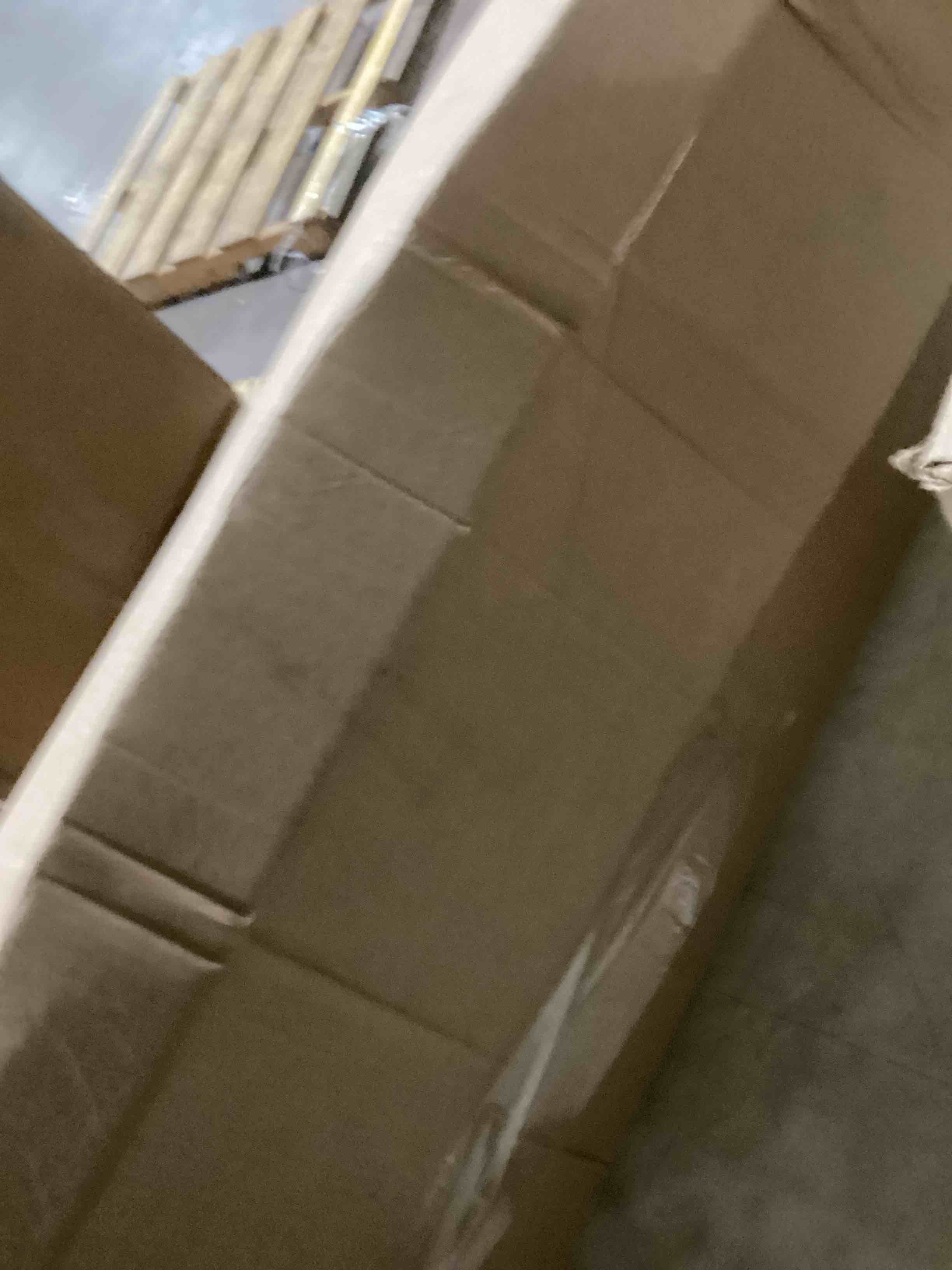 https://s3.amazonaws.com/lotting-images-prod/bidfta/PNK3616030_1745857573240.jpeg