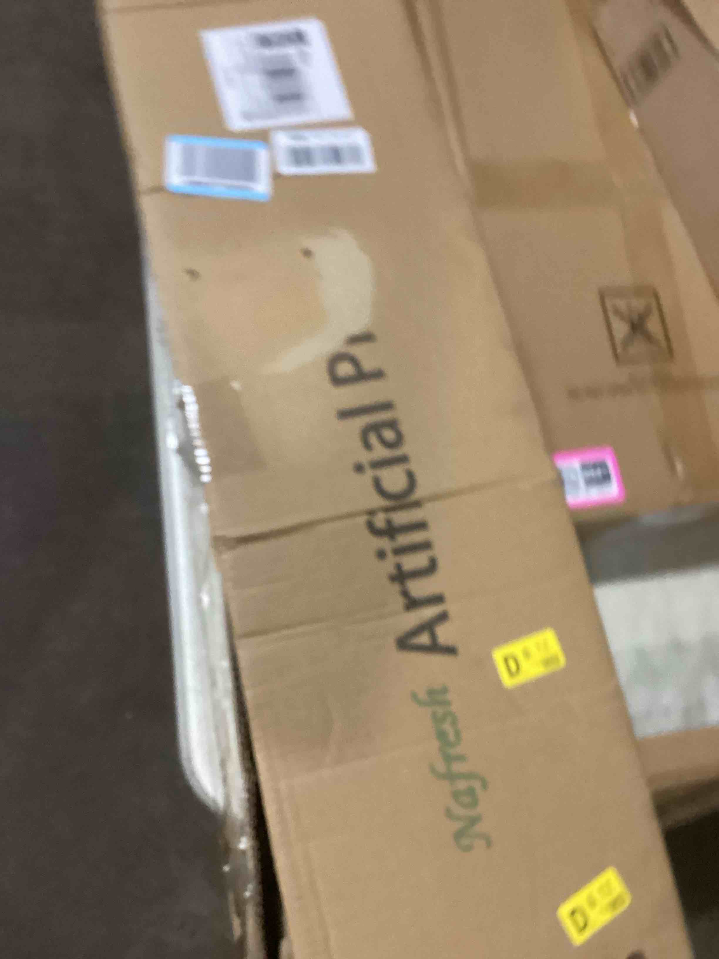 https://s3.amazonaws.com/lotting-images-prod/bidfta/PNK3616039_1745856178688.jpeg