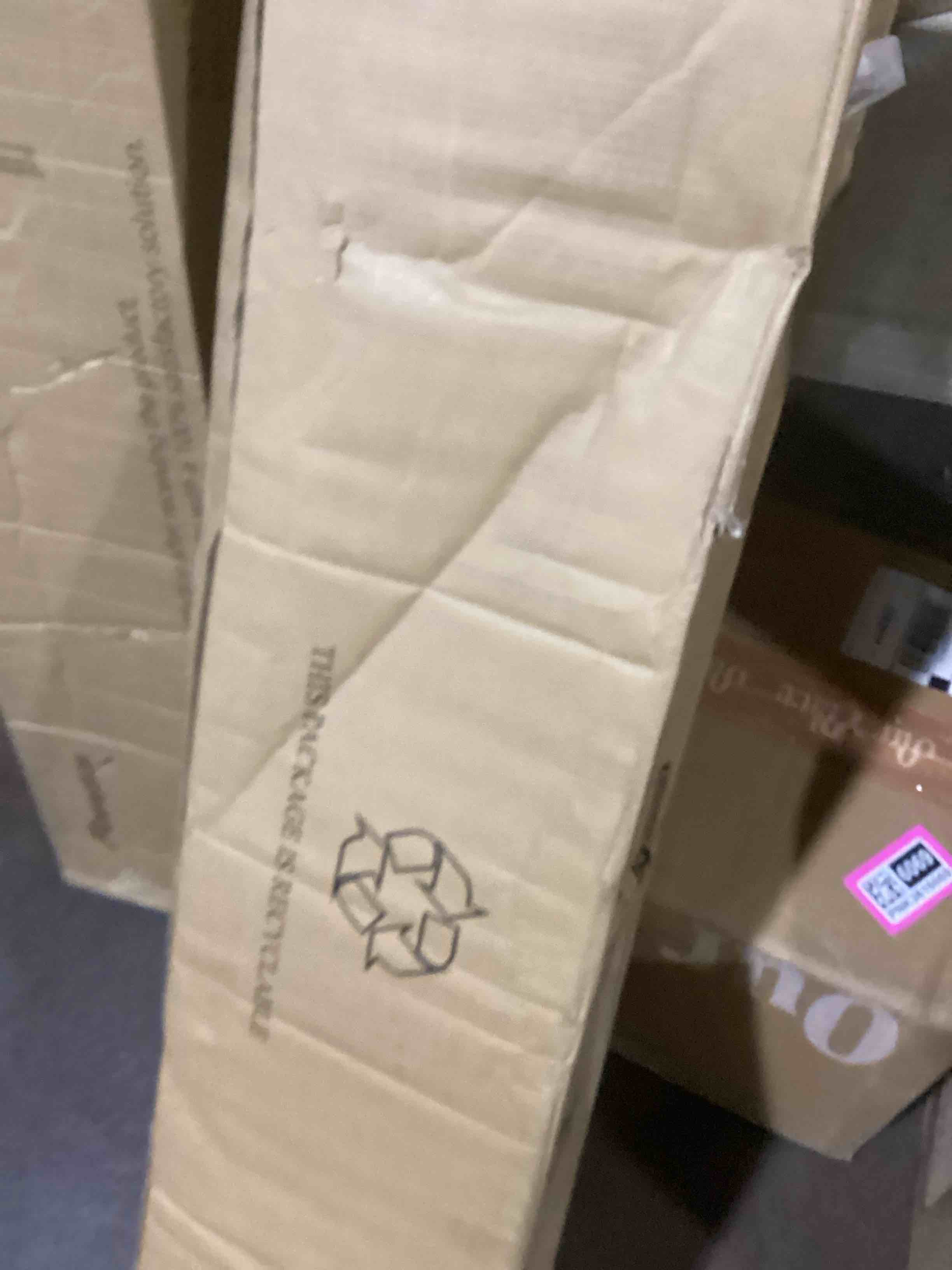 https://s3.amazonaws.com/lotting-images-prod/bidfta/PNK3616068_1745851435210.jpeg