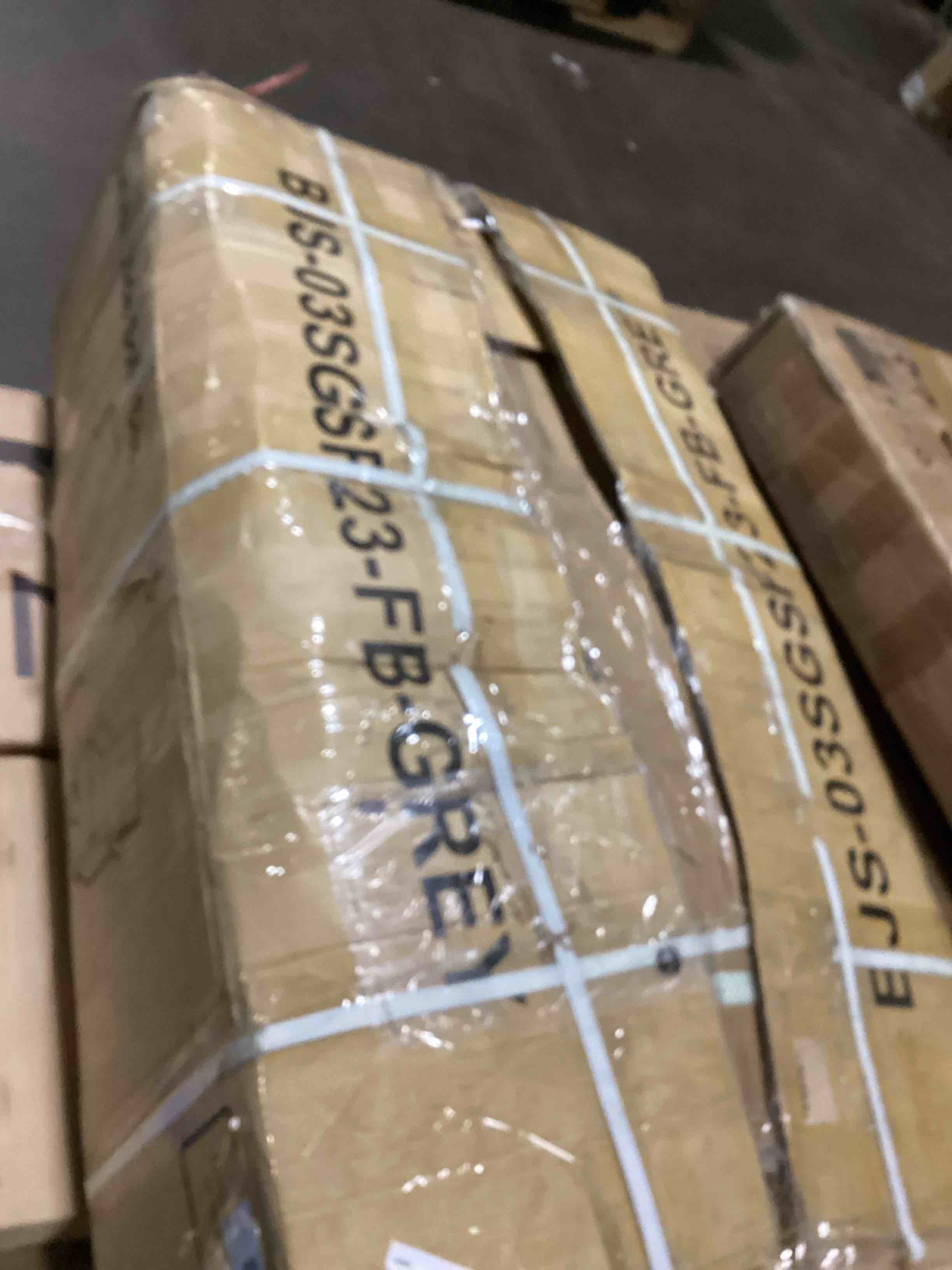 https://s3.amazonaws.com/lotting-images-prod/bidfta/PNK3616201_1746017131989.jpeg