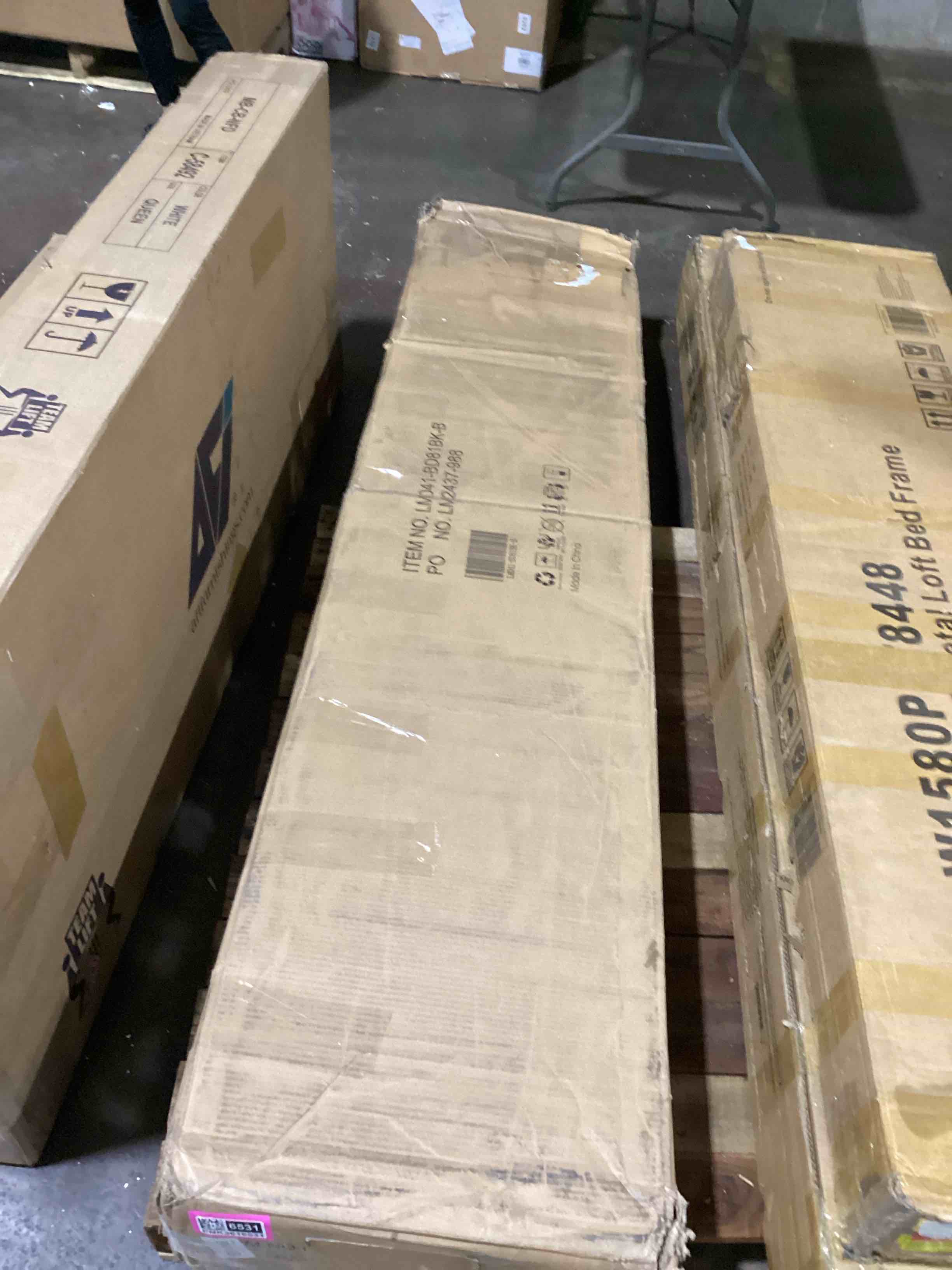 https://s3.amazonaws.com/lotting-images-prod/bidfta/PNK3616531_1746548383516.jpeg