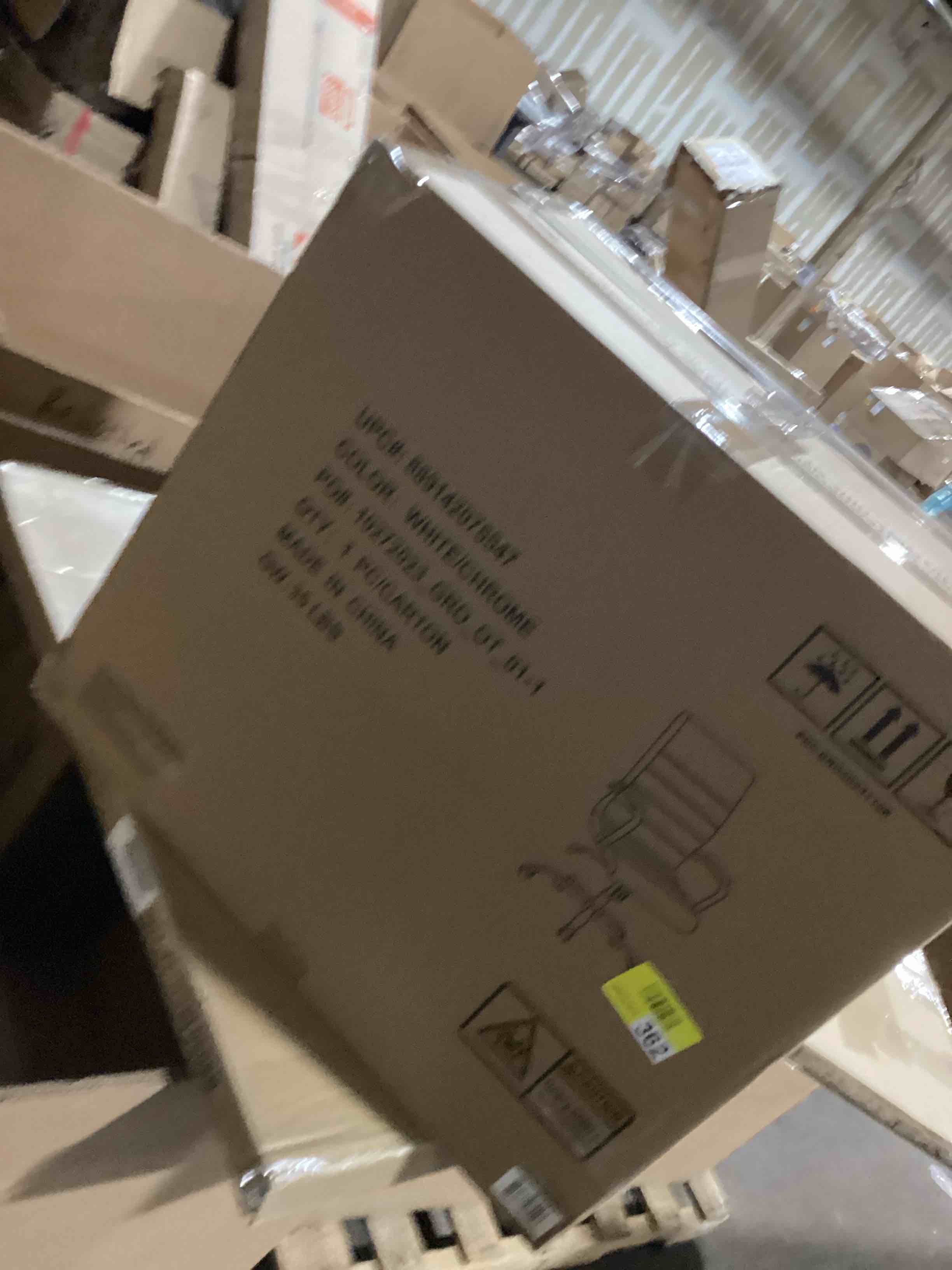 Okeysen white Conference Room Chairs, Modern Ergonomic PU Leather Office Desk Chair Ribbed for Office, High Back Executive Swivel Rolling Task Chair for Home