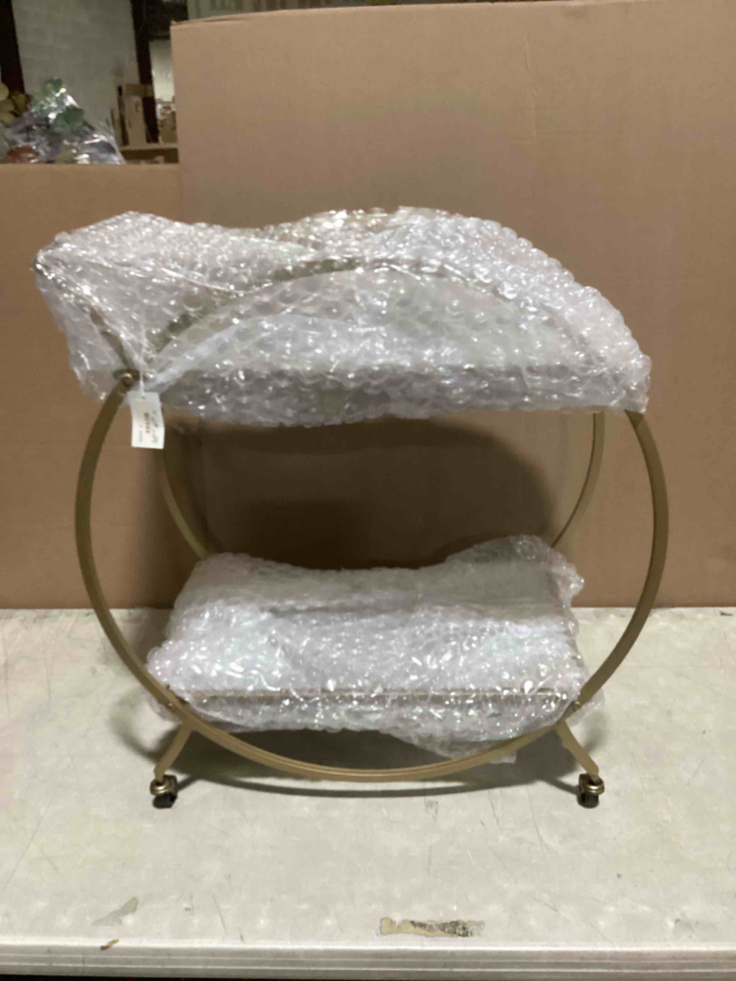https://s3.amazonaws.com/lotting-images-prod/bidfta/PNK3617648_1752595454392.jpeg