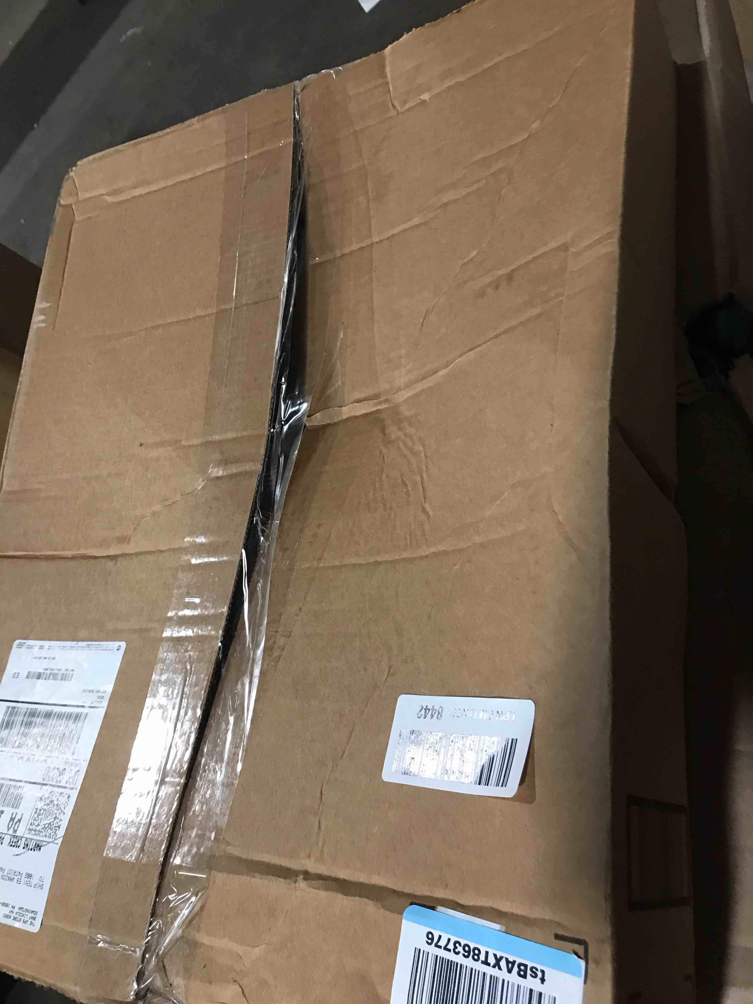 https://s3.amazonaws.com/lotting-images-prod/bidfta/PNK3619089_1745855393522.jpeg