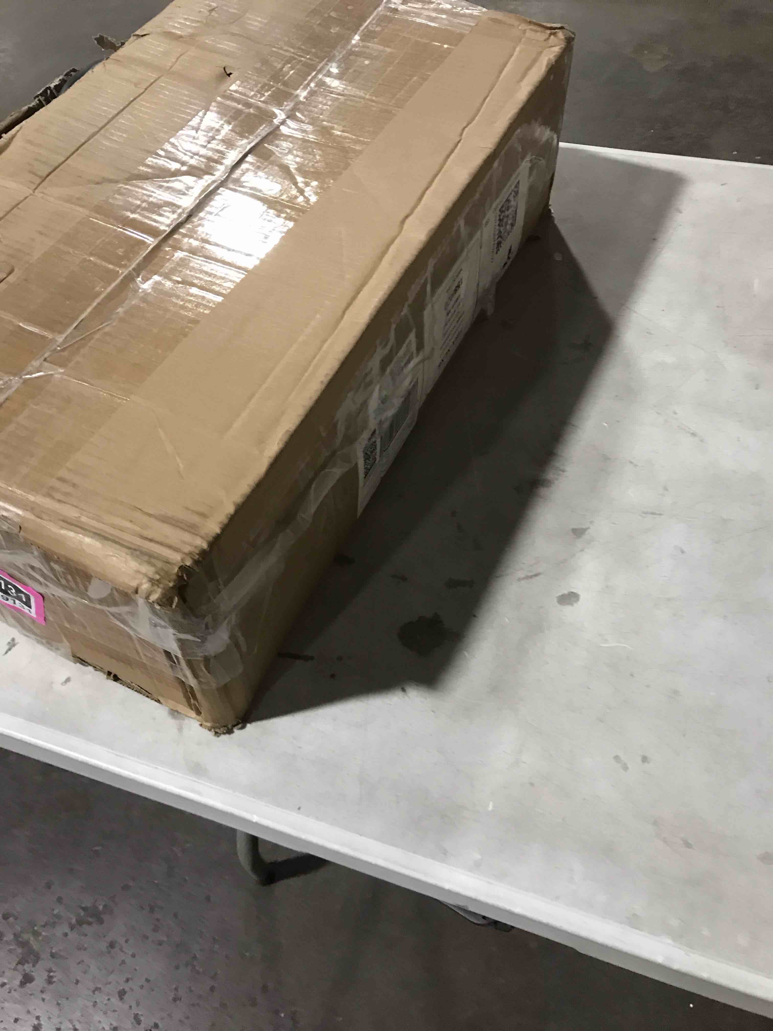https://s3.amazonaws.com/lotting-images-prod/bidfta/PNK3619131_1745850761382.jpeg
