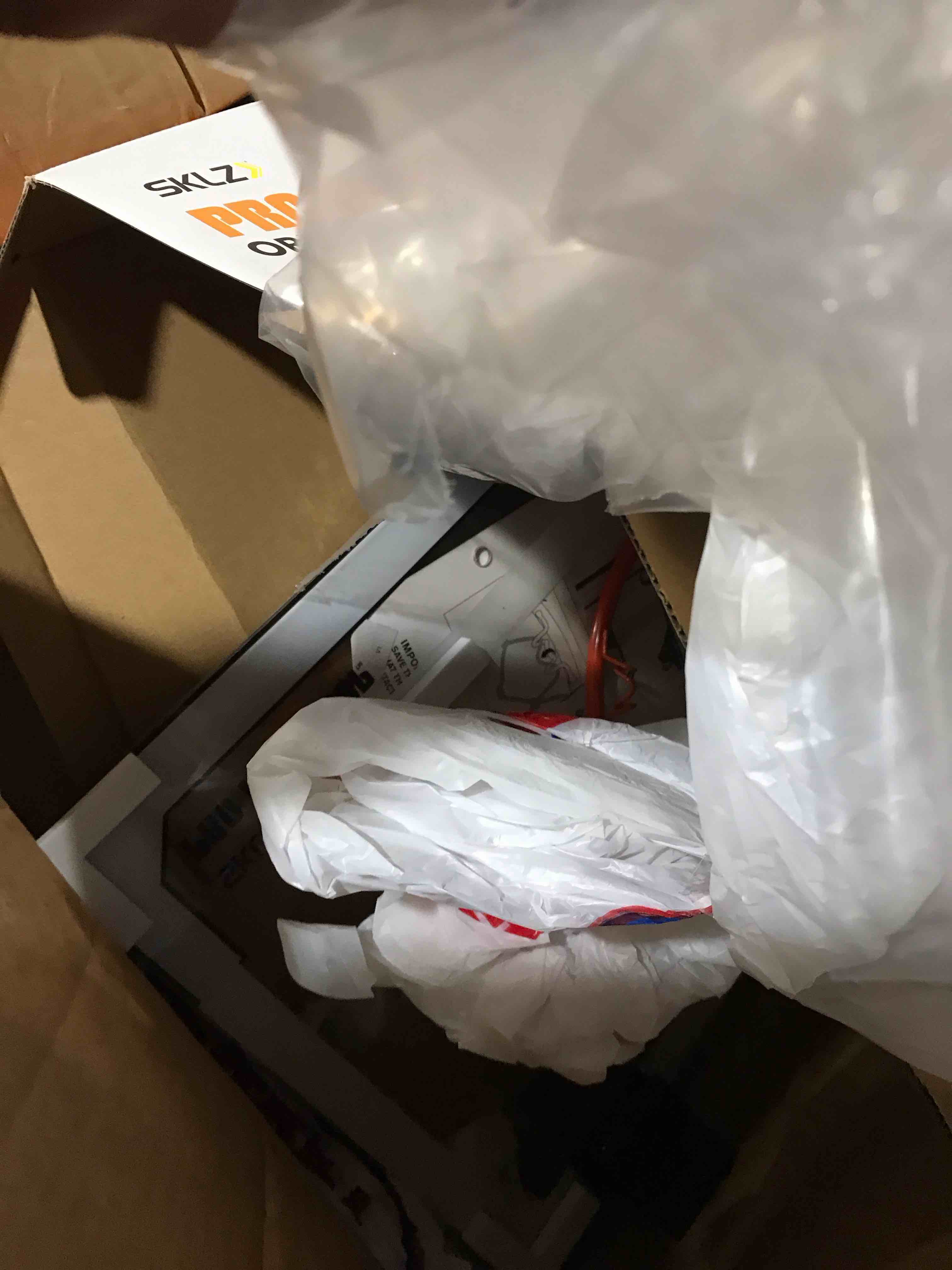 https://s3.amazonaws.com/lotting-images-prod/bidfta/PNK3619898_1746808034109.jpeg