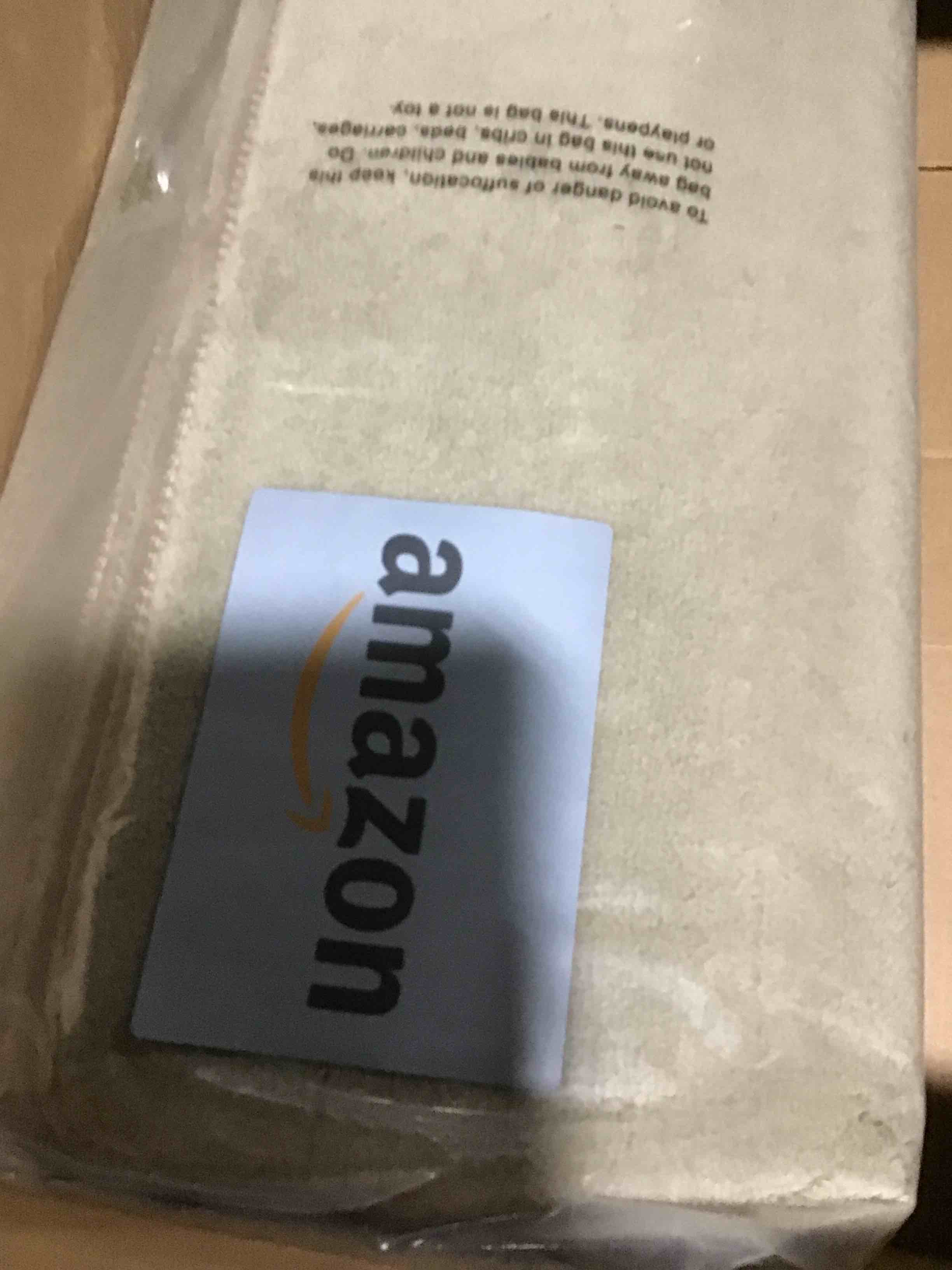https://s3.amazonaws.com/lotting-images-prod/bidfta/PNK3620554_1747773322459.jpeg