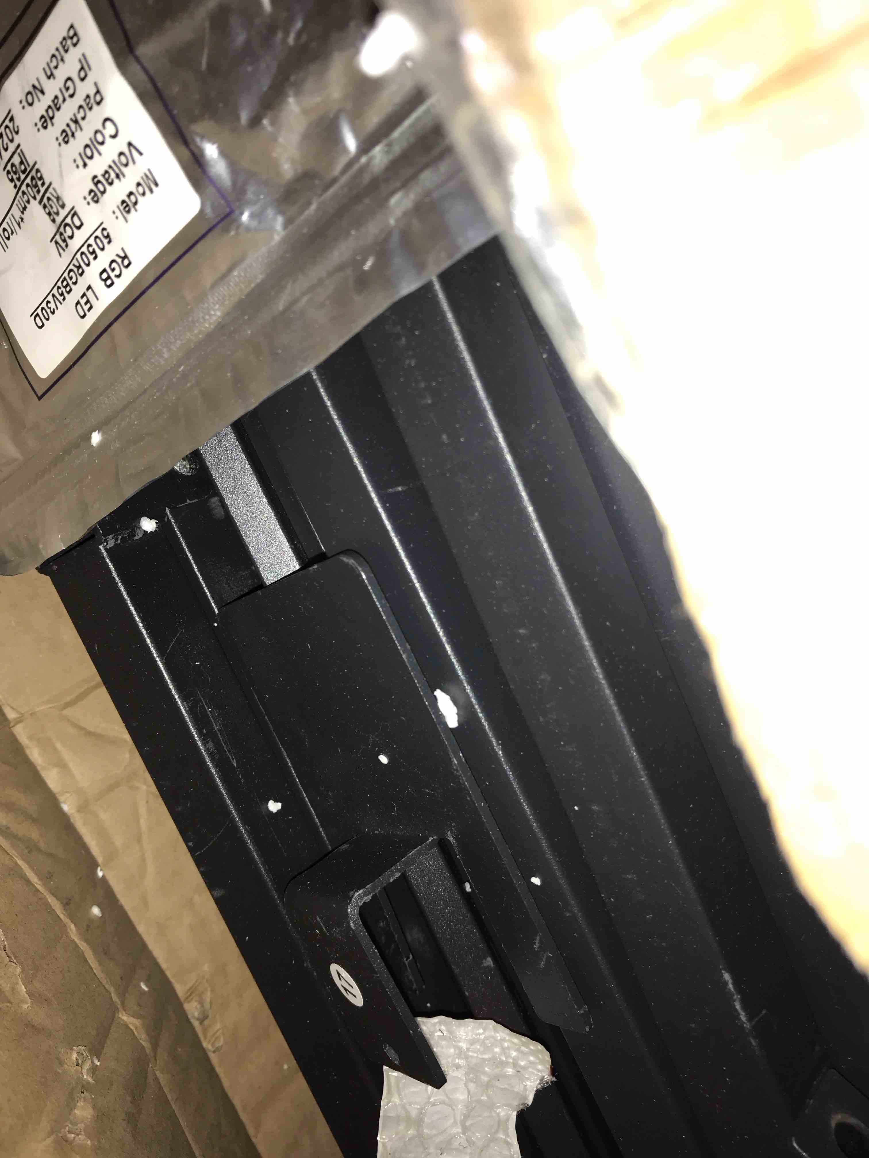 https://s3.amazonaws.com/lotting-images-prod/bidfta/PNK3621935_1749648027219.jpeg