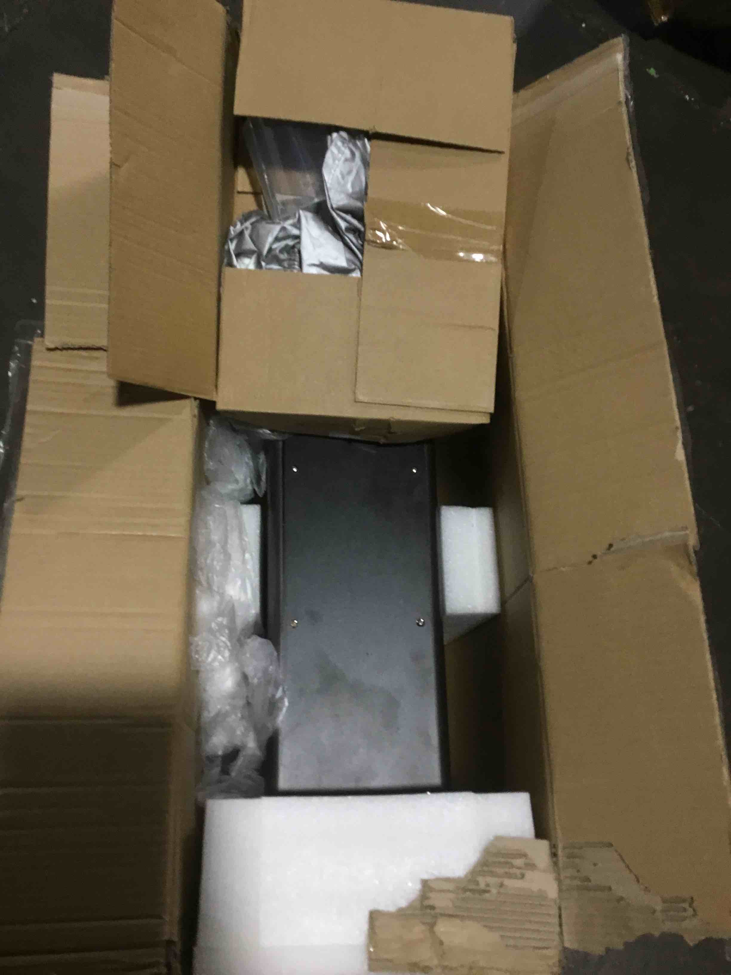 https://s3.amazonaws.com/lotting-images-prod/bidfta/PNK3622538_1749652277421.jpeg