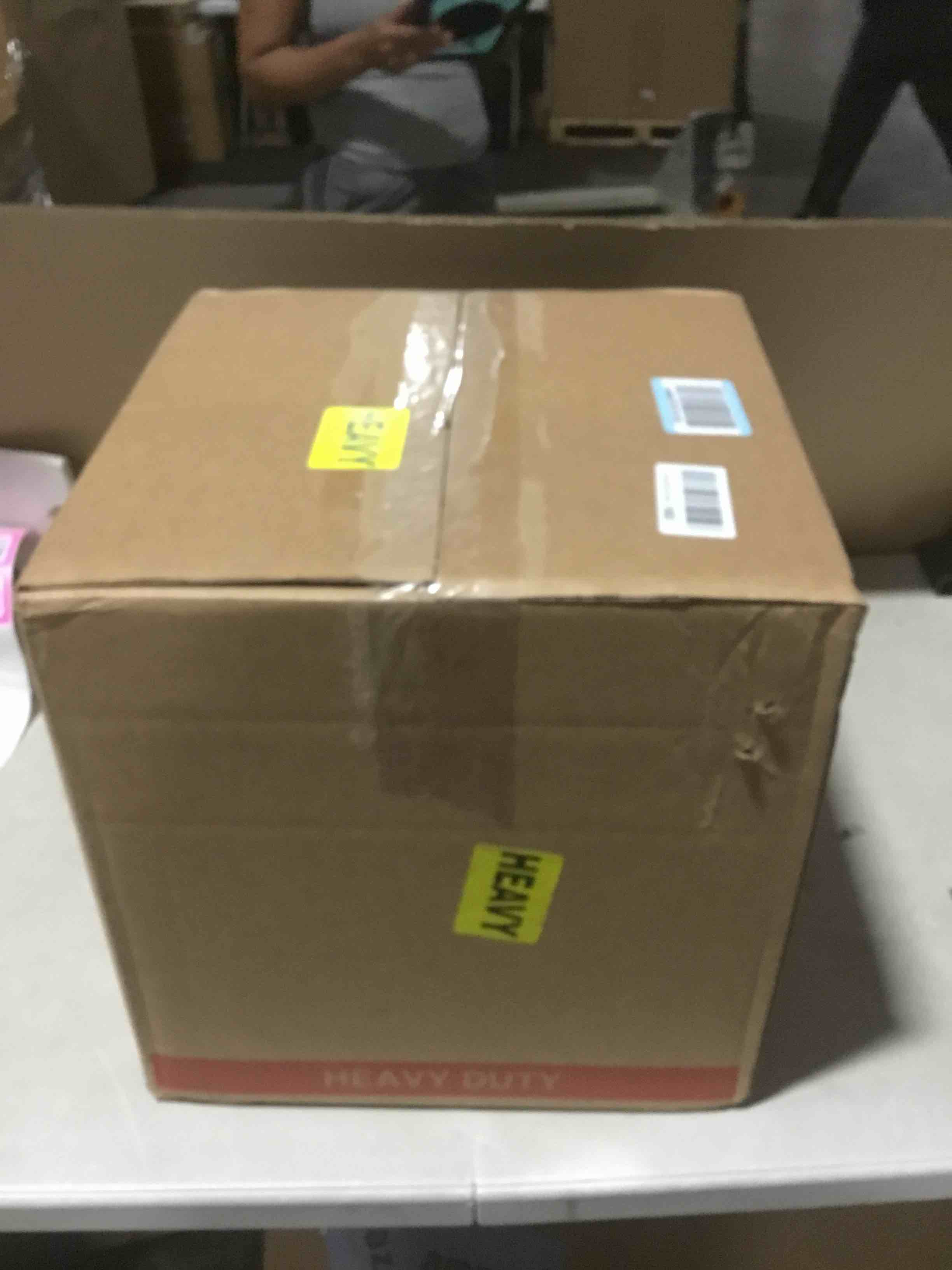 https://s3.amazonaws.com/lotting-images-prod/bidfta/PNK3623574_1750763678849.jpeg