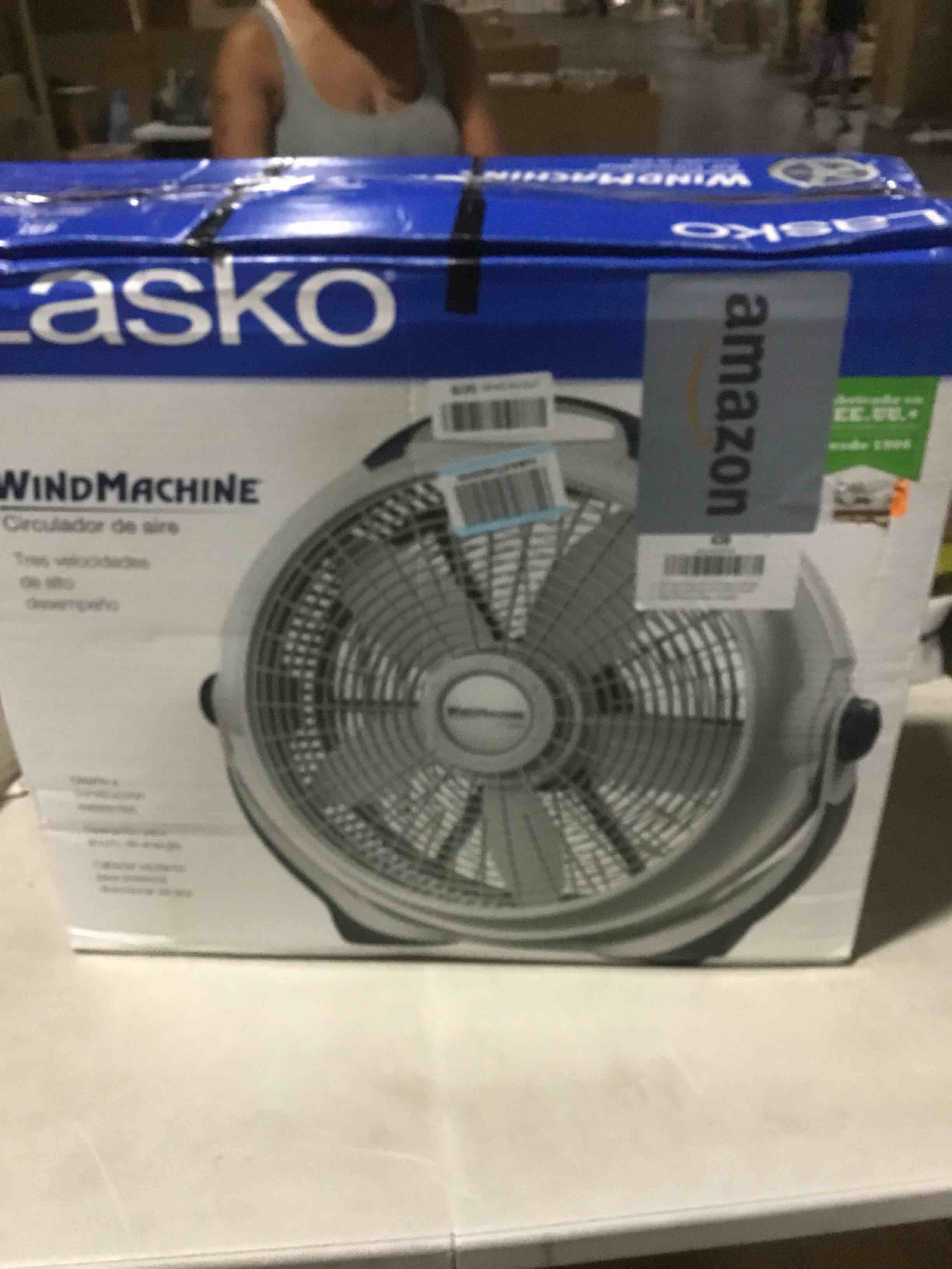 https://s3.amazonaws.com/lotting-images-prod/bidfta/PNK3623577_1750763883553.jpeg