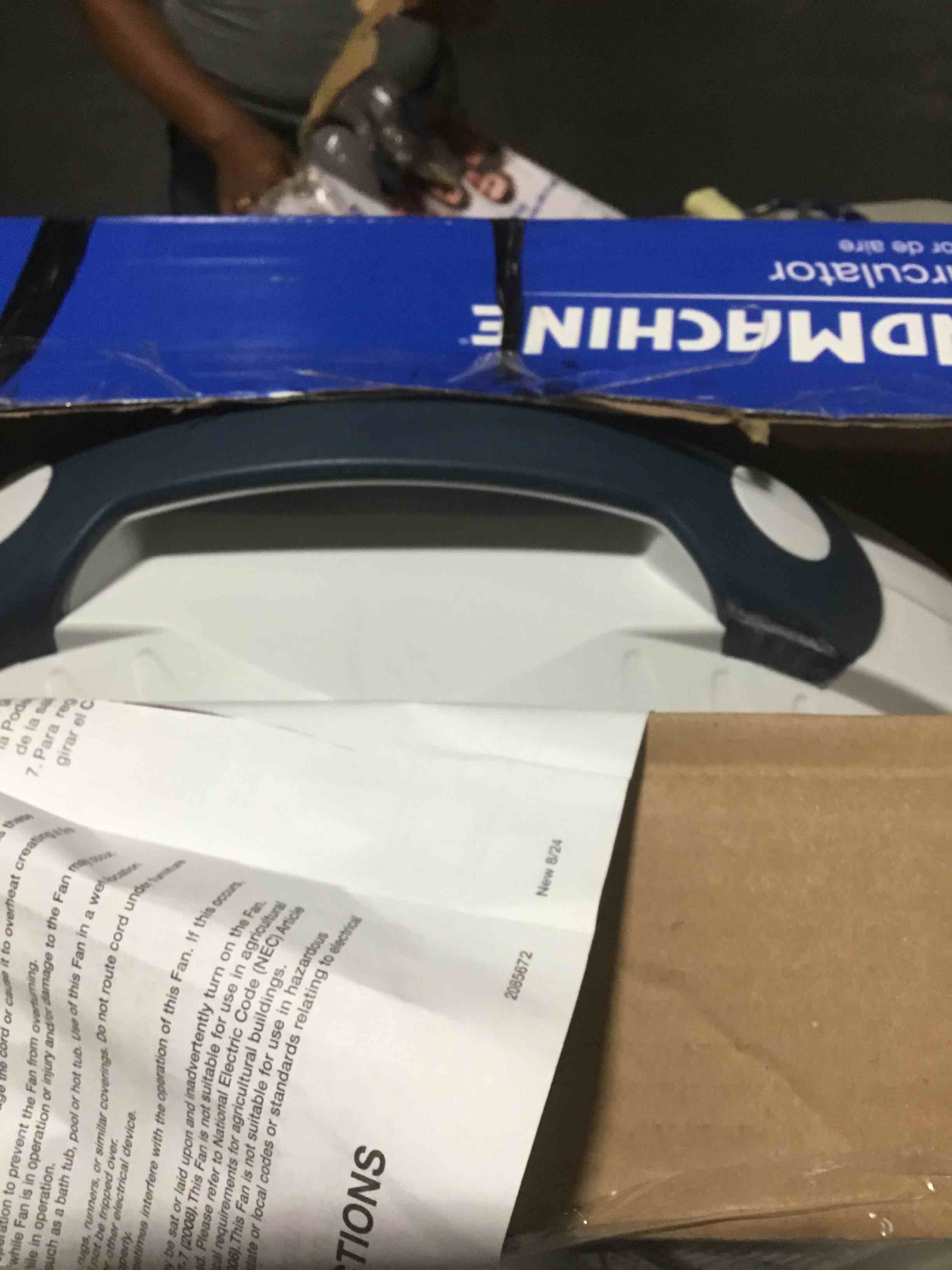 https://s3.amazonaws.com/lotting-images-prod/bidfta/PNK3623577_1750763894358.jpeg