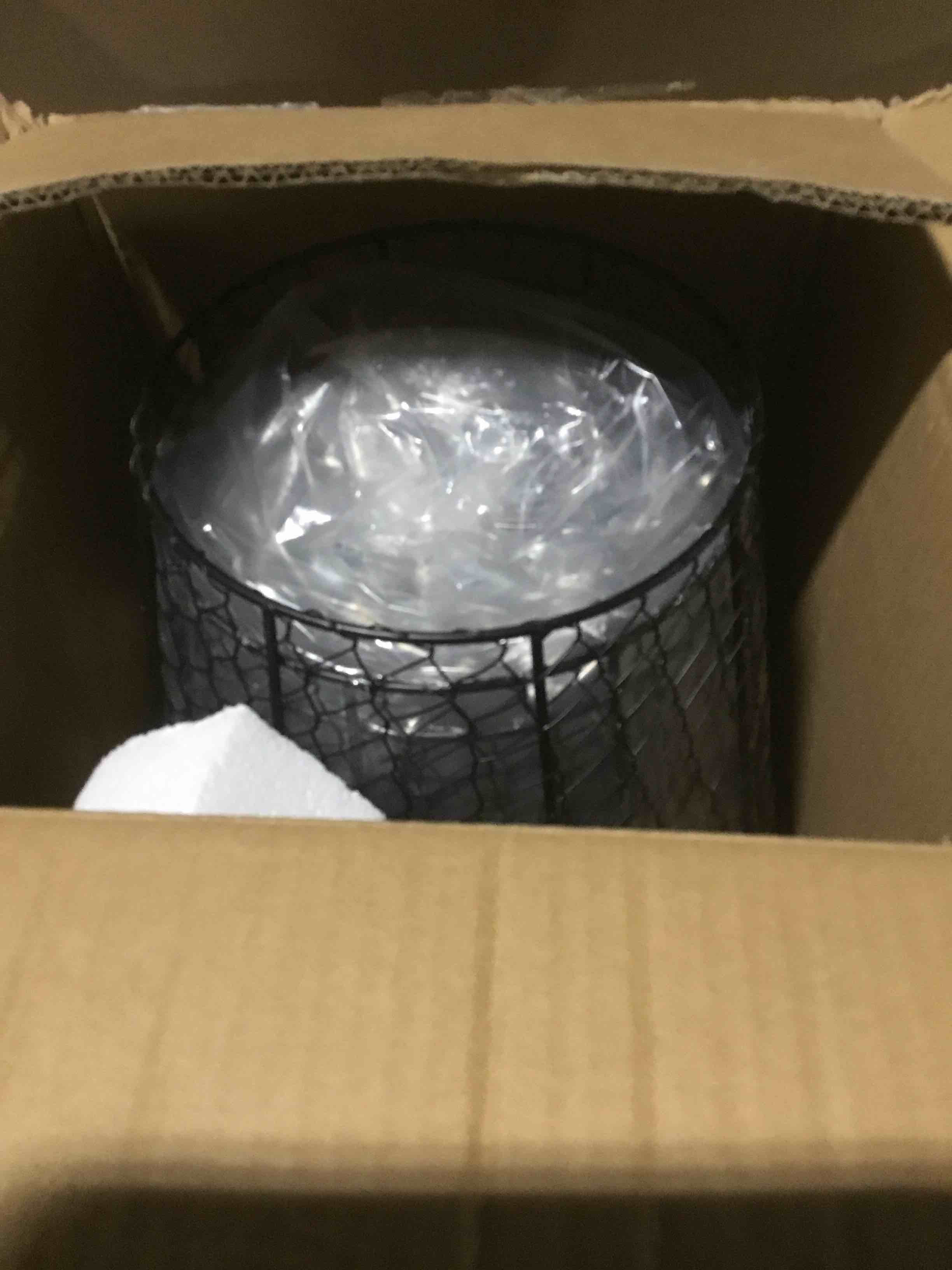 https://s3.amazonaws.com/lotting-images-prod/bidfta/PNK3623904_1750870590298.jpeg