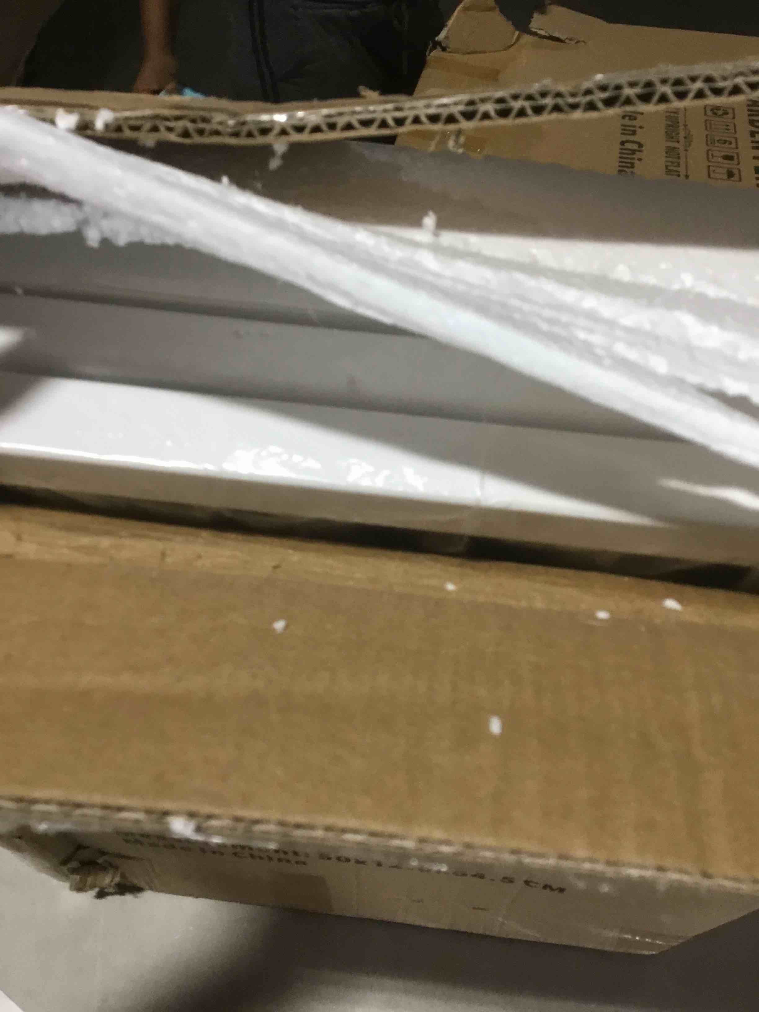 https://s3.amazonaws.com/lotting-images-prod/bidfta/PNK3624028_1750952751224.jpeg
