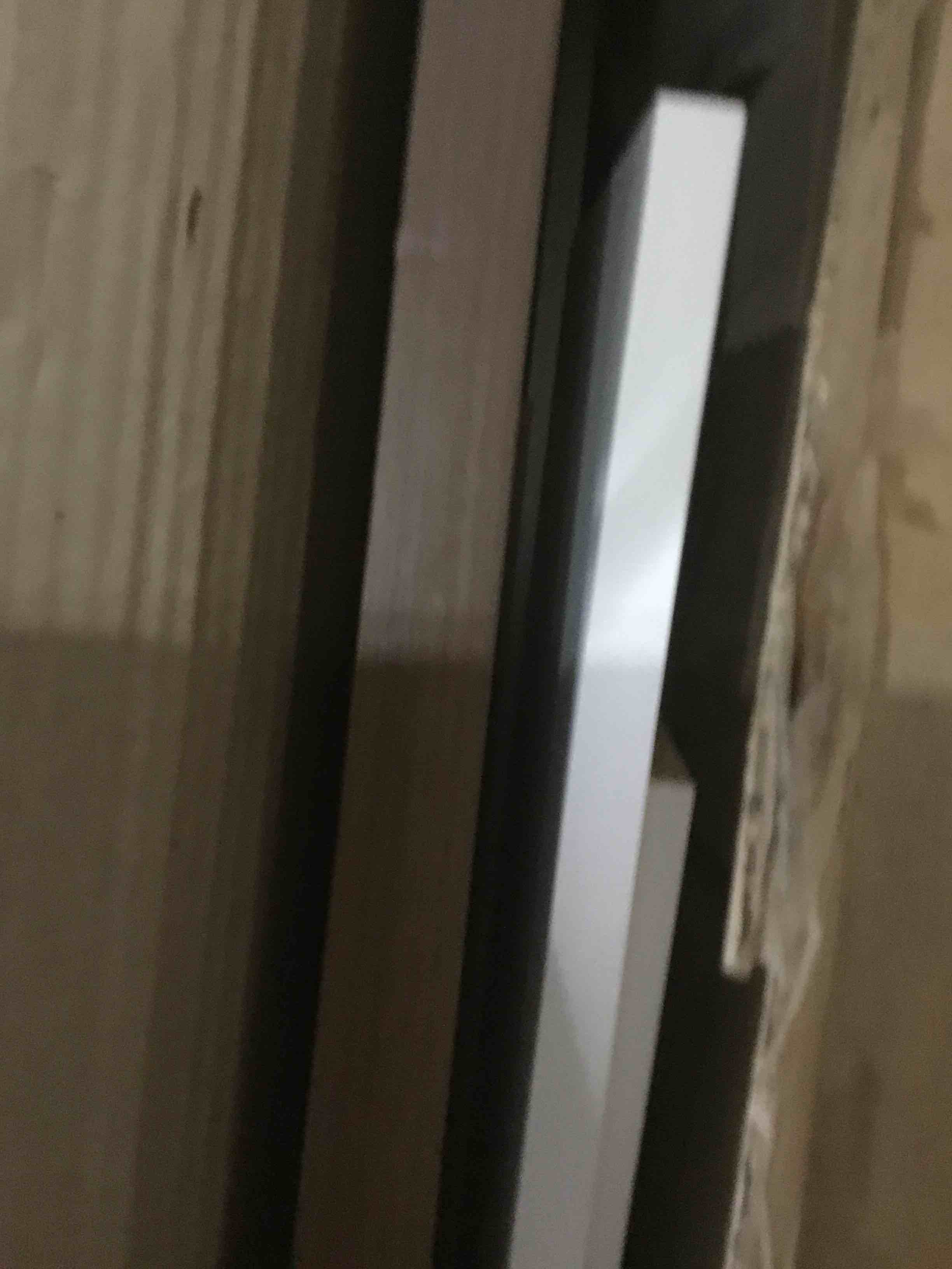 https://s3.amazonaws.com/lotting-images-prod/bidfta/PNK3624189_1751026493717.jpeg
