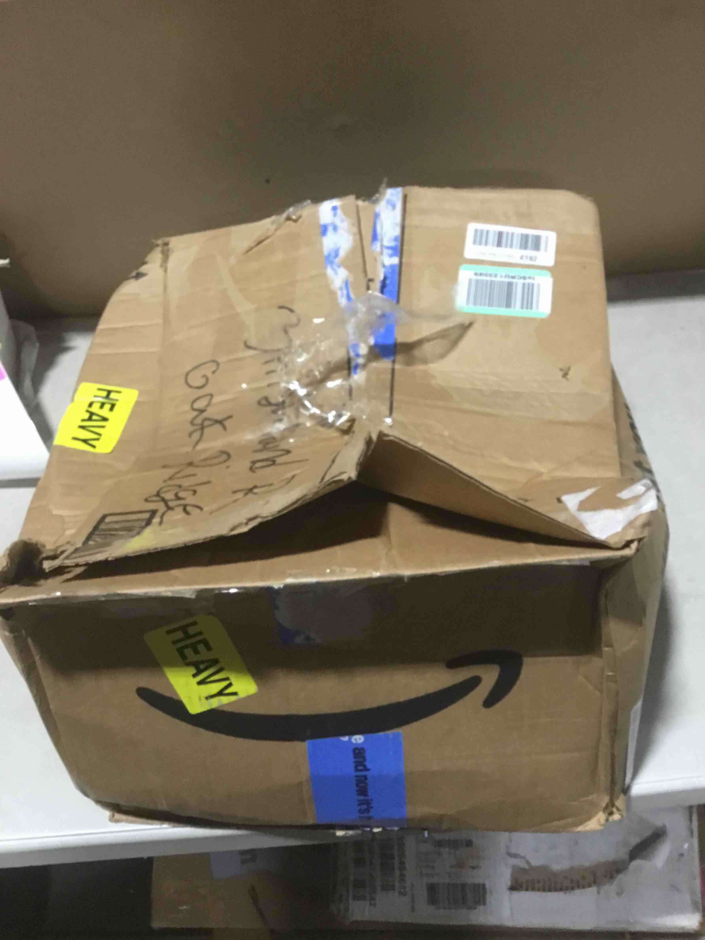 https://s3.amazonaws.com/lotting-images-prod/bidfta/PNK3624349_1751290737004.jpeg