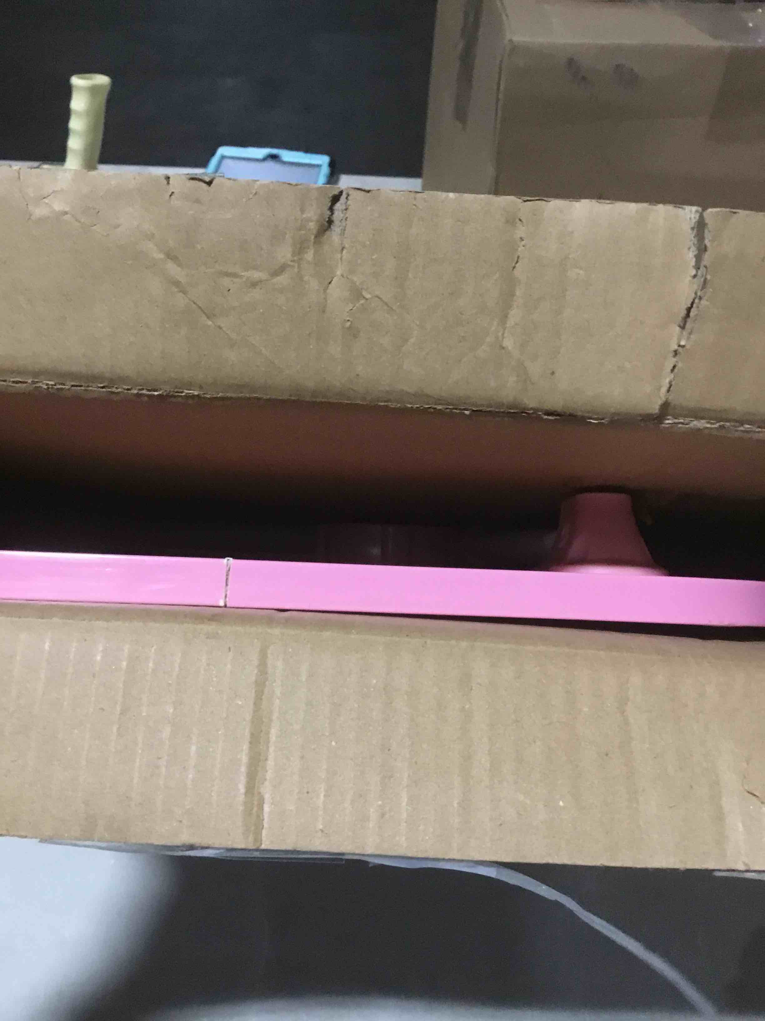 https://s3.amazonaws.com/lotting-images-prod/bidfta/PNK3624362_1751292906323.jpeg