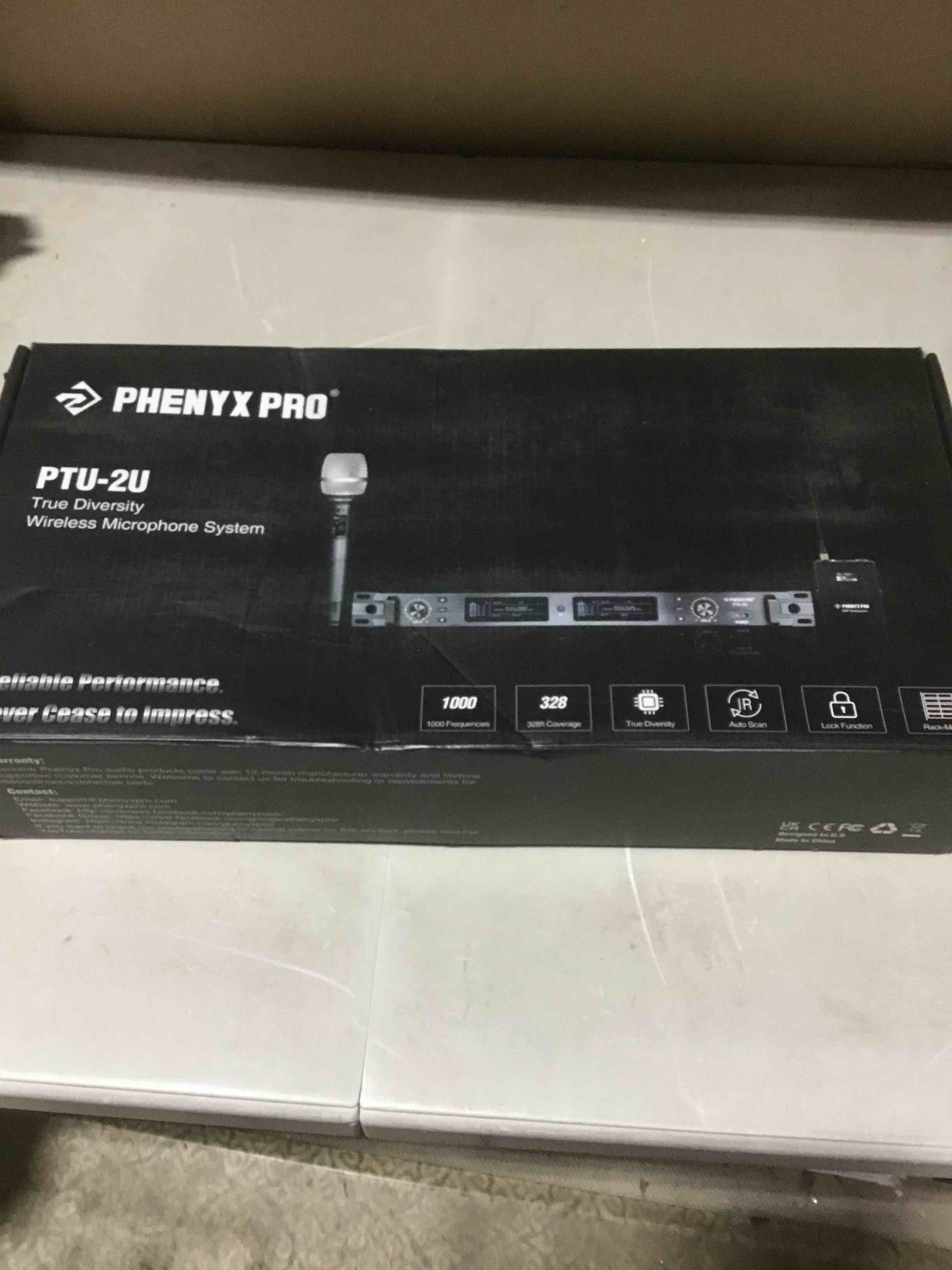 https://s3.amazonaws.com/lotting-images-prod/bidfta/PNK3624381_1751297984417.jpeg
