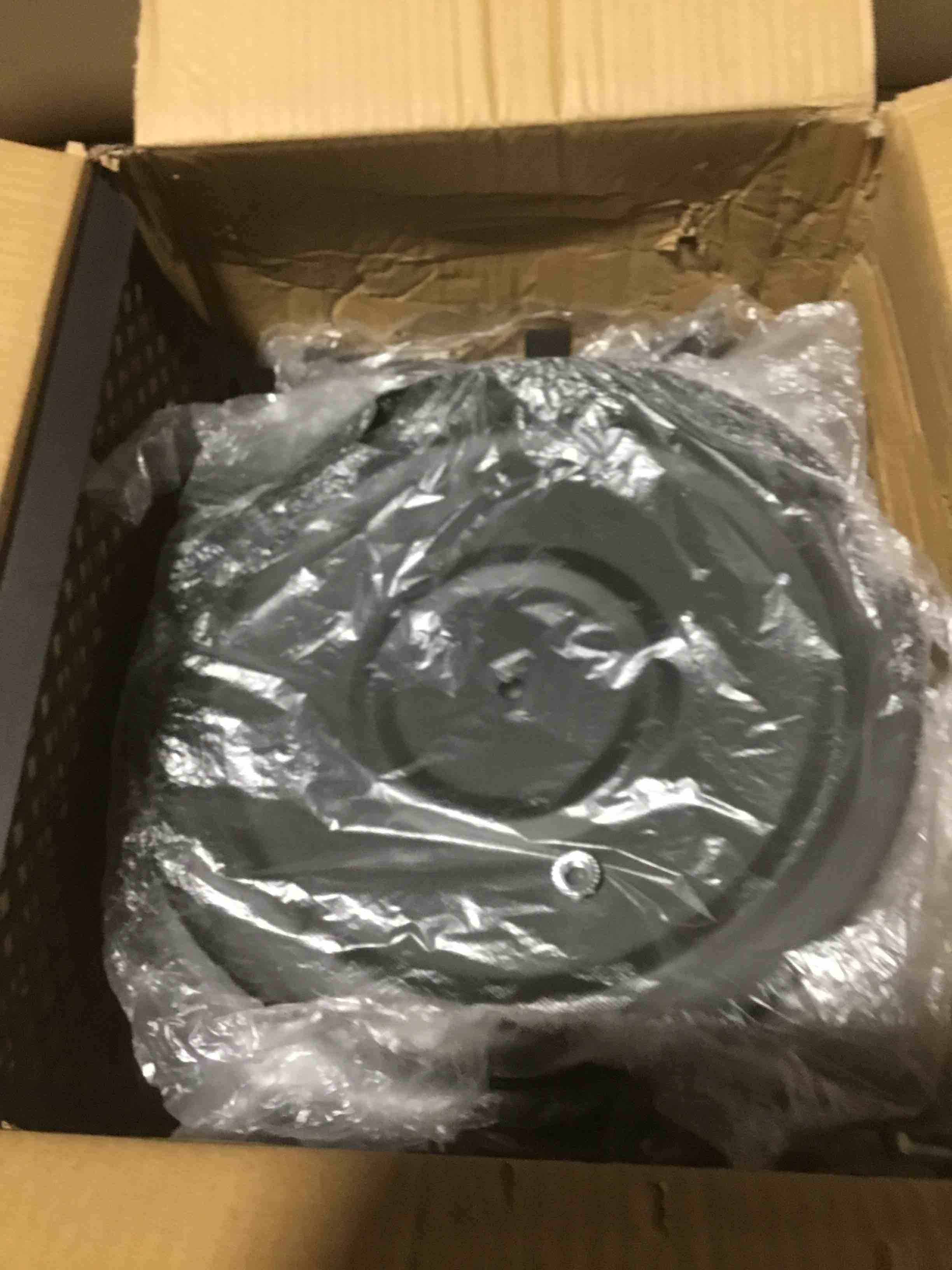 https://s3.amazonaws.com/lotting-images-prod/bidfta/PNK3624395_1751300510440.jpeg