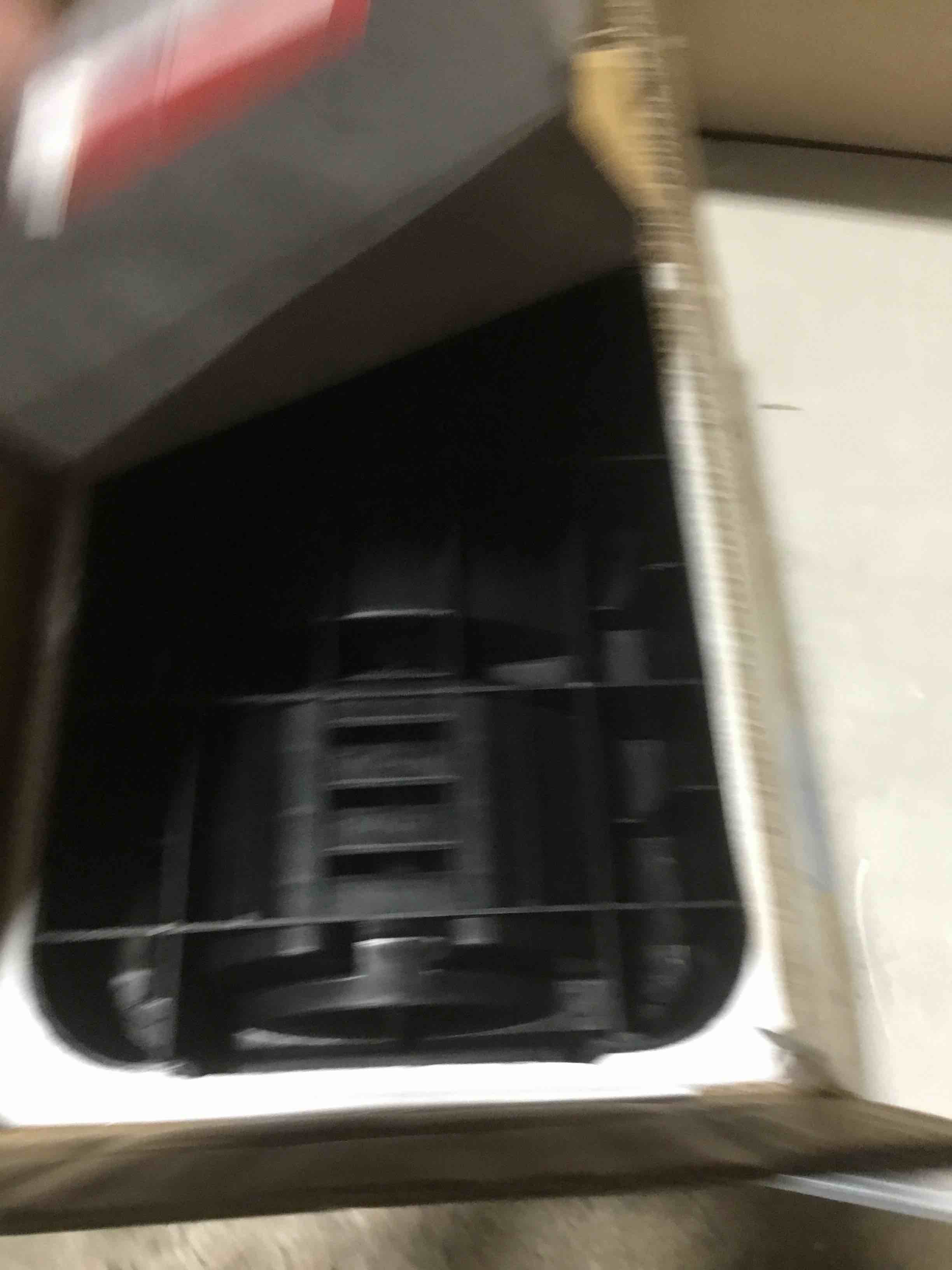 https://s3.amazonaws.com/lotting-images-prod/bidfta/PNK3624652_1751386373917.jpeg