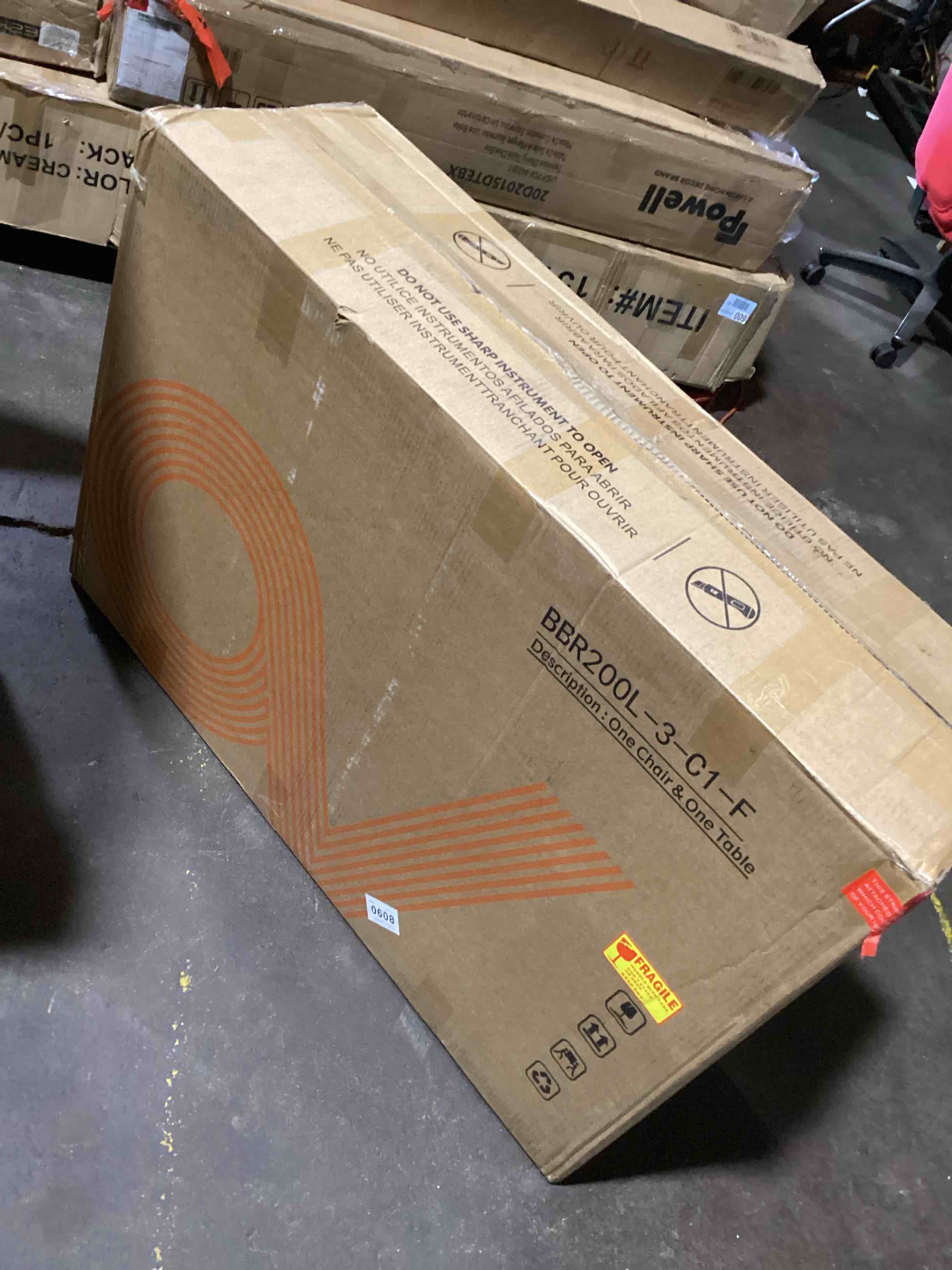 https://s3.amazonaws.com/lotting-images-prod/bidfta/PNK3624901_1751566980656.jpeg