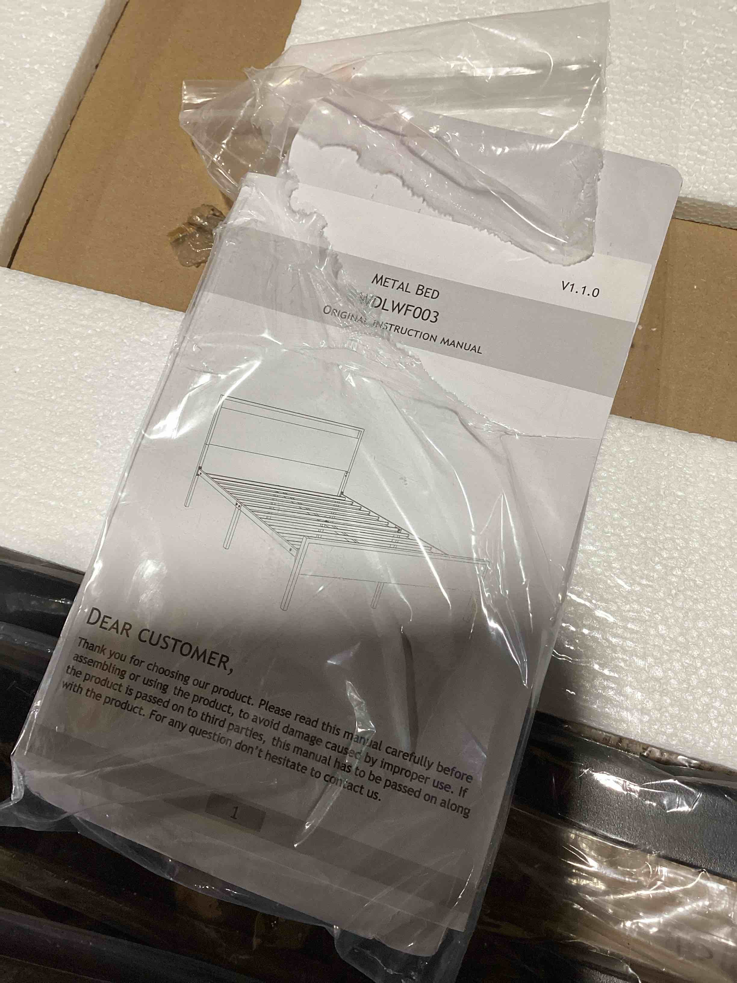 https://s3.amazonaws.com/lotting-images-prod/bidfta/PNK3624904_1751567918208.jpeg
