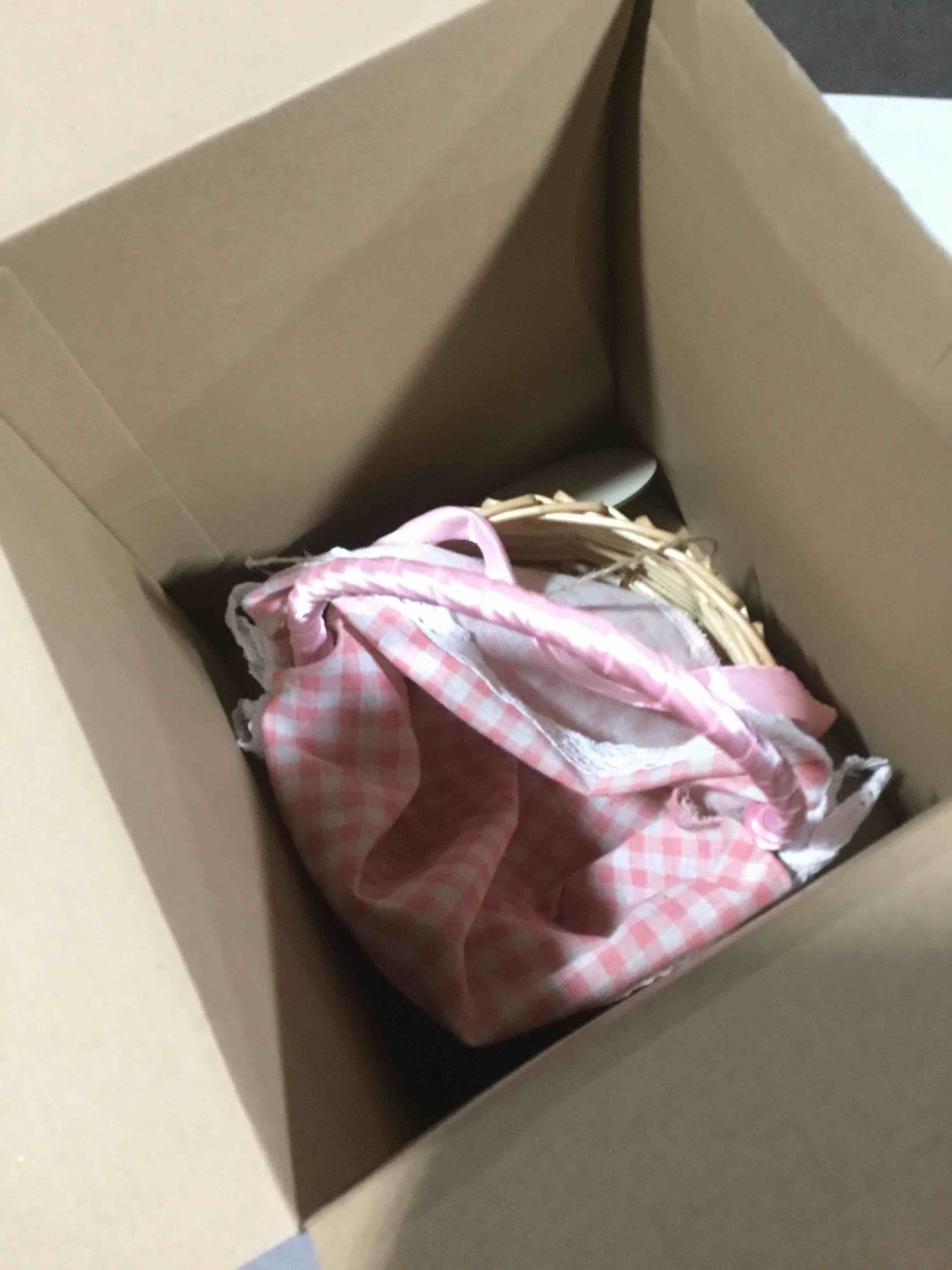 https://s3.amazonaws.com/lotting-images-prod/bidfta/PNK3625007_1747133595400.jpeg