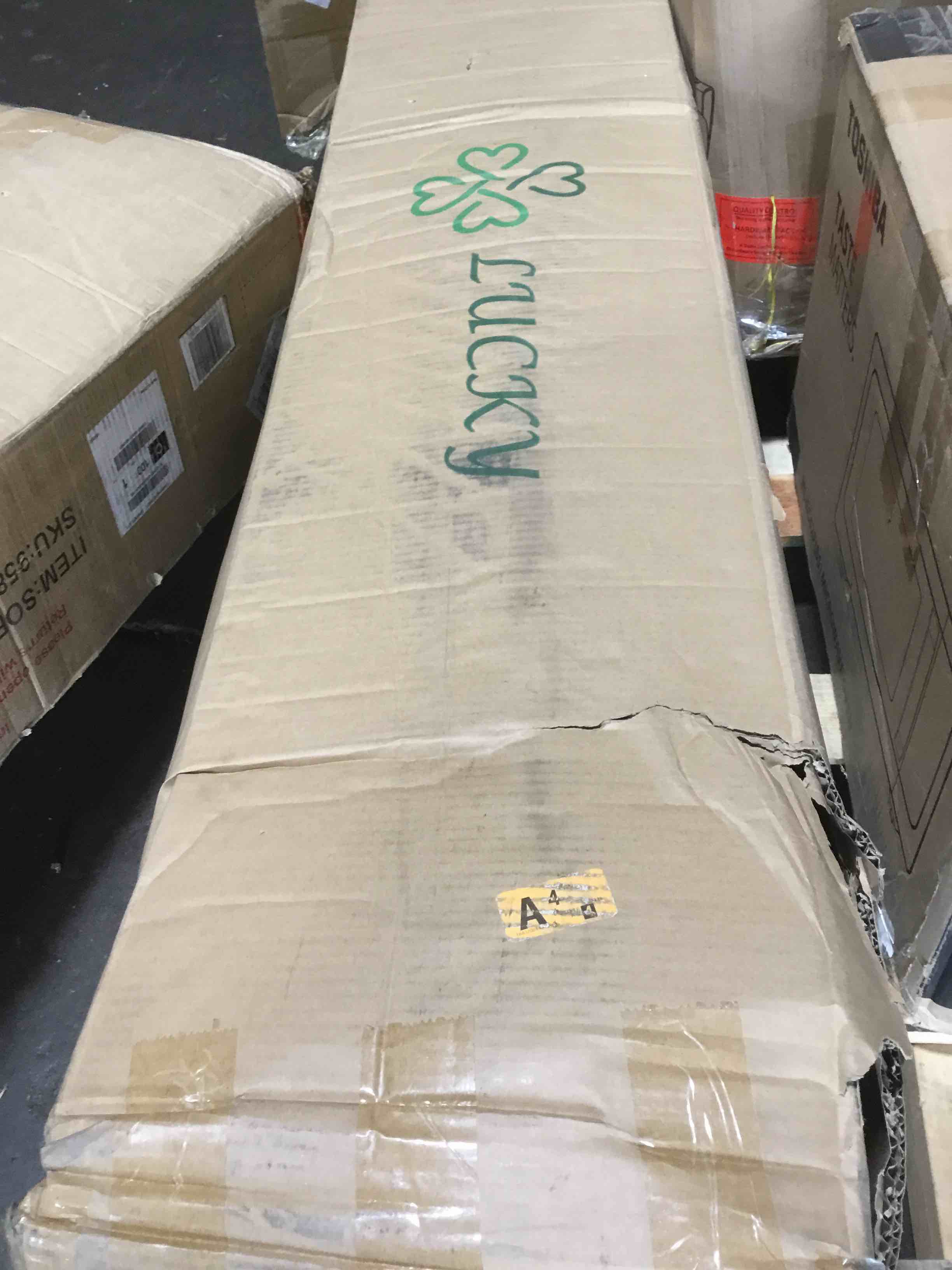 https://s3.amazonaws.com/lotting-images-prod/bidfta/PNK3625389_1747339758627.jpeg