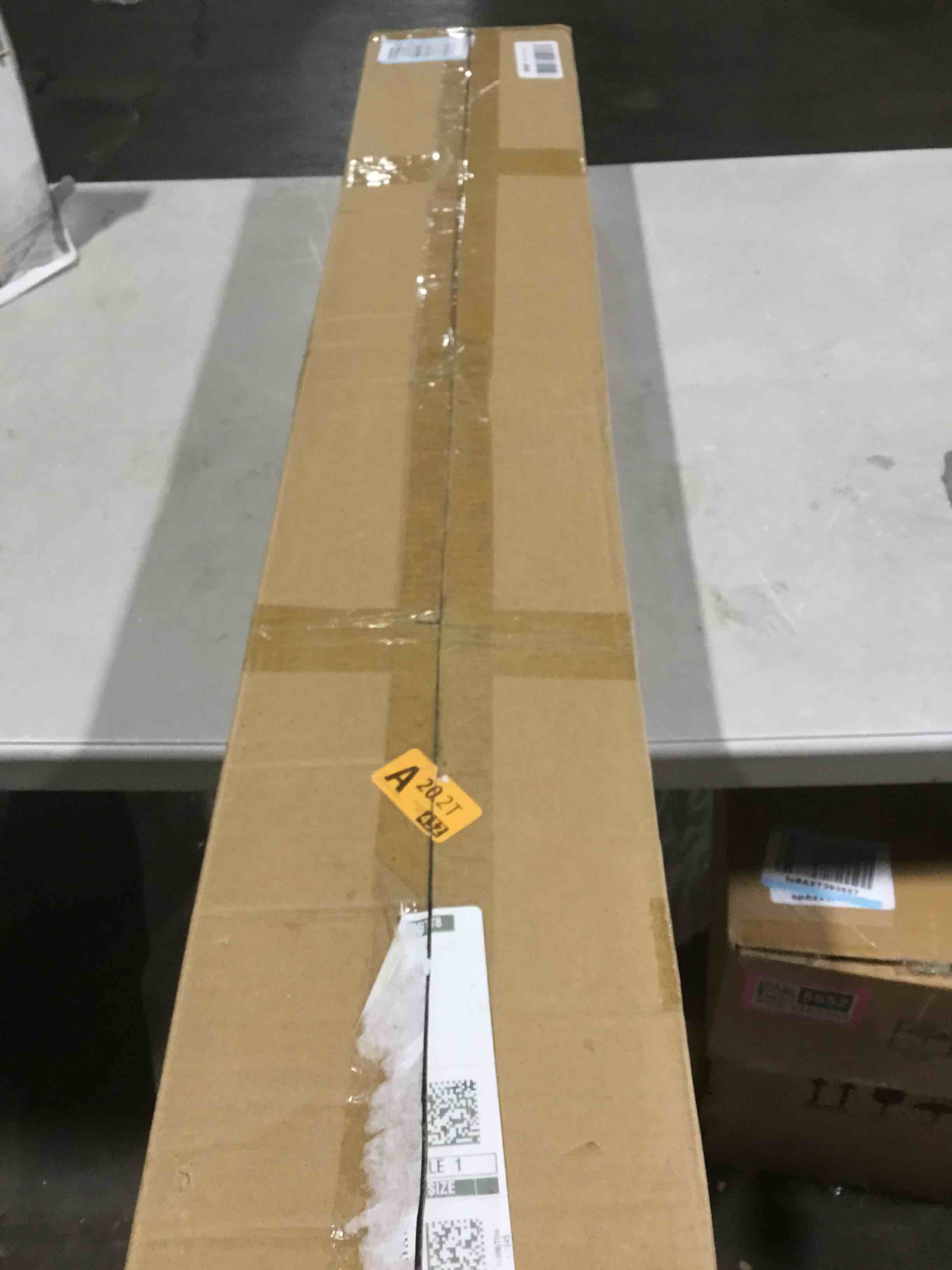 https://s3.amazonaws.com/lotting-images-prod/bidfta/PNK3625582_1747414615725.jpeg