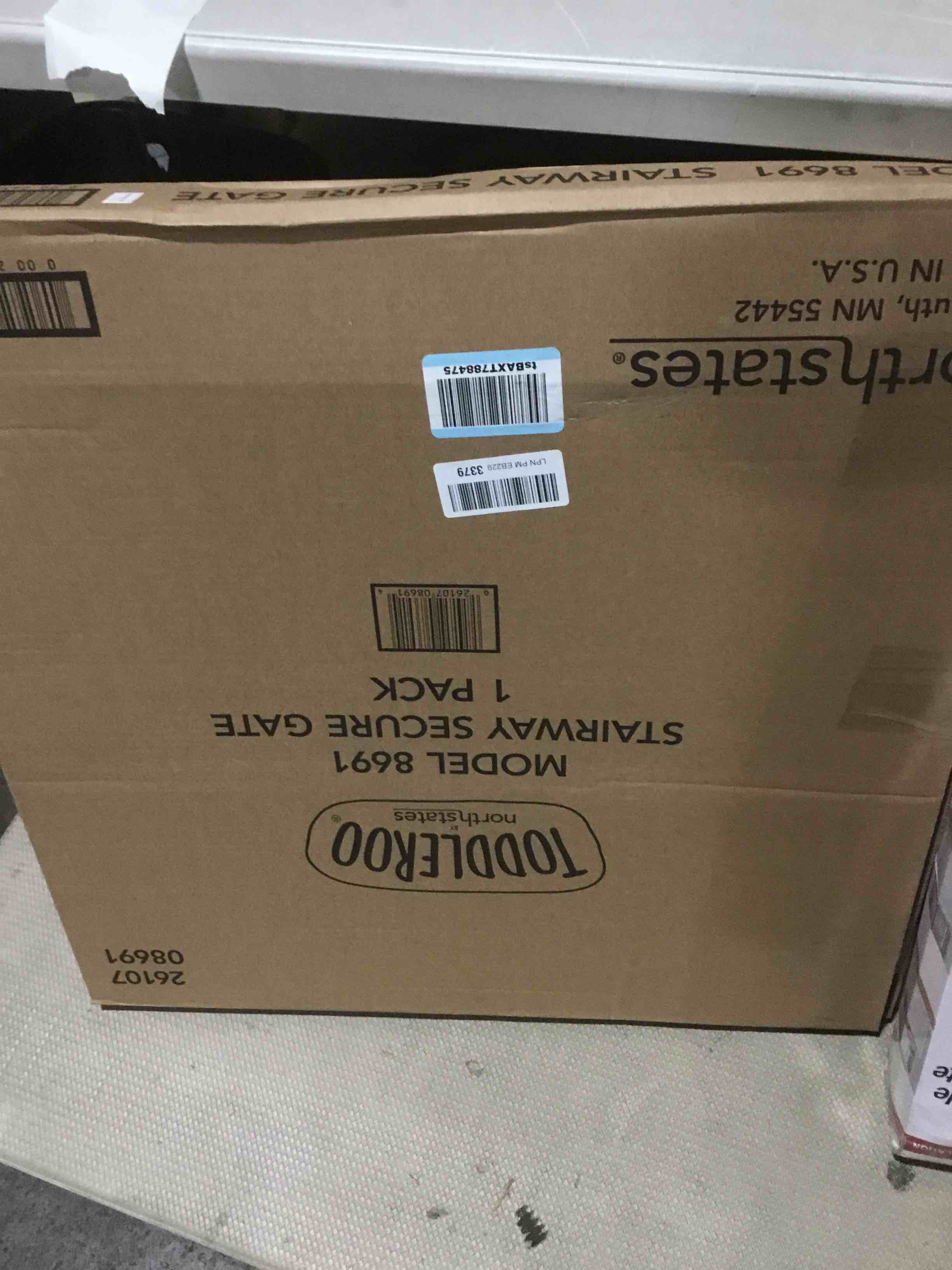 https://s3.amazonaws.com/lotting-images-prod/bidfta/PNK3627225_1748615225435.jpeg