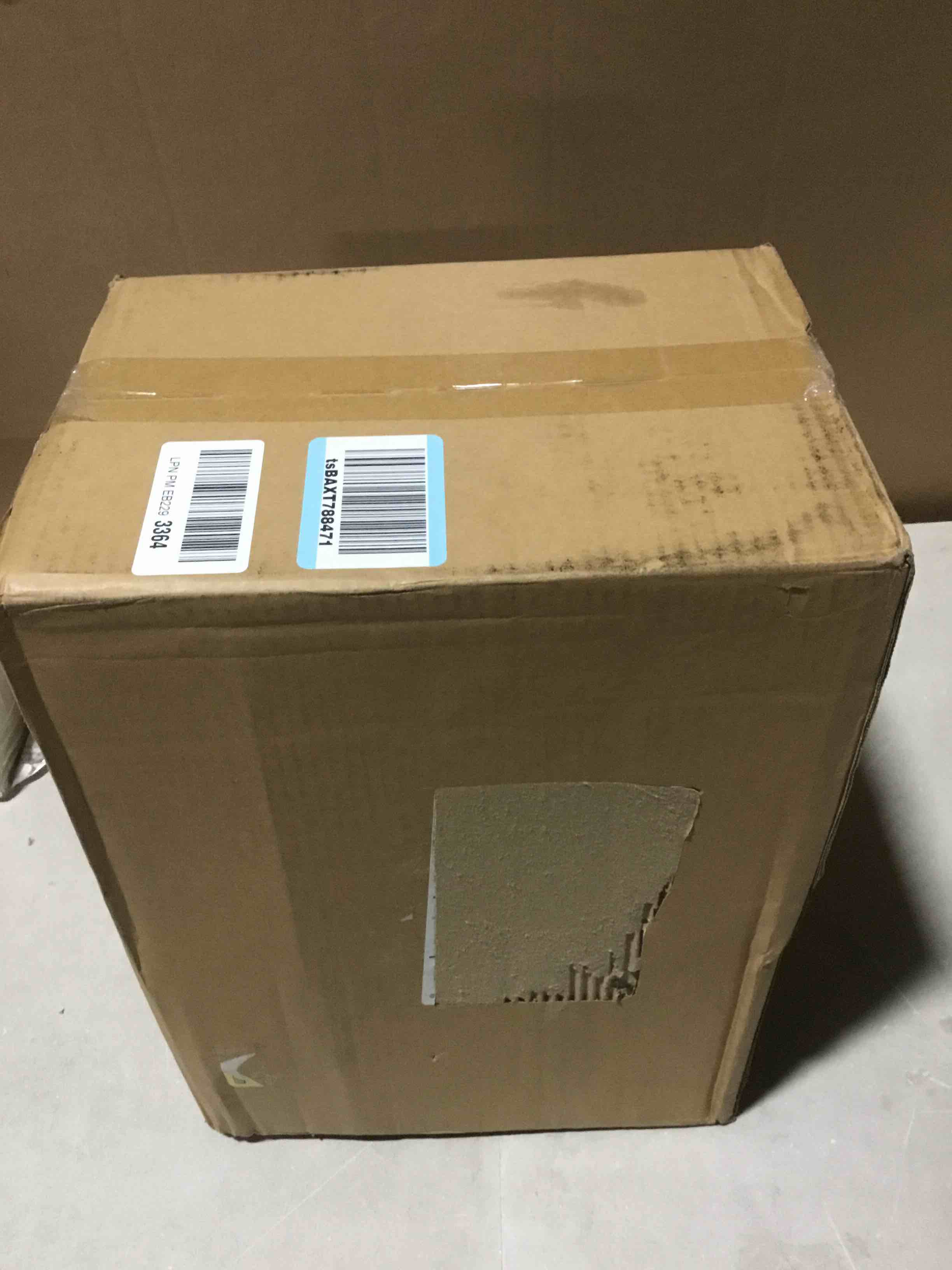https://s3.amazonaws.com/lotting-images-prod/bidfta/PNK3627335_1748861959329.jpeg