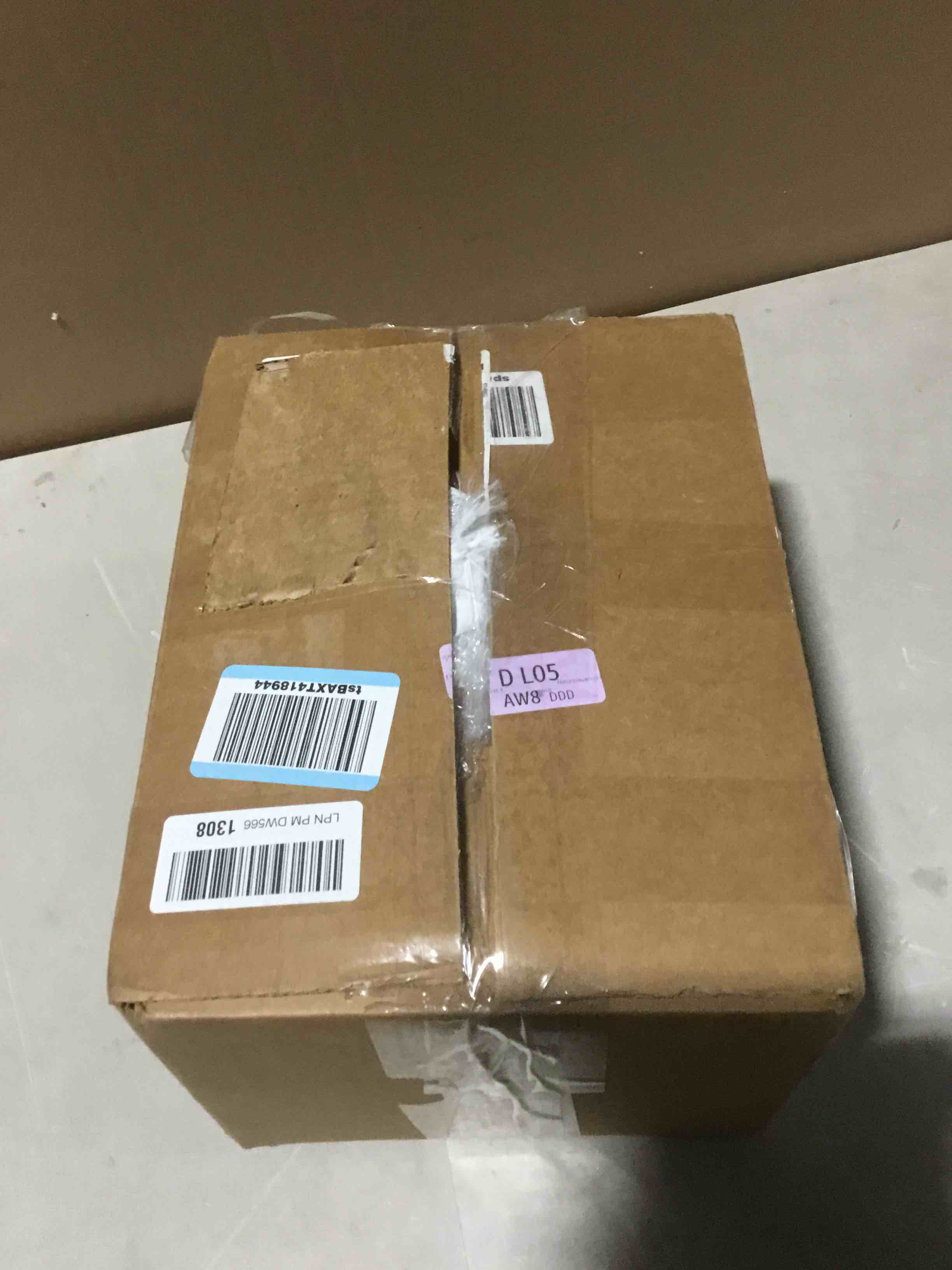 https://s3.amazonaws.com/lotting-images-prod/bidfta/PNK3627350_1748863658964.jpeg