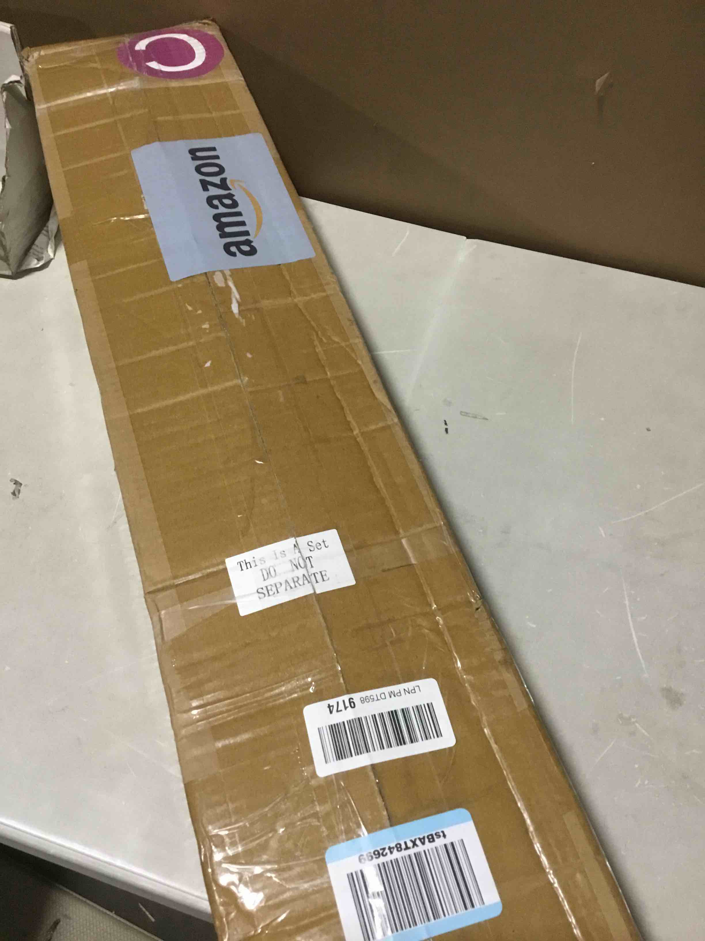 https://s3.amazonaws.com/lotting-images-prod/bidfta/PNK3627890_1749045625573.jpeg