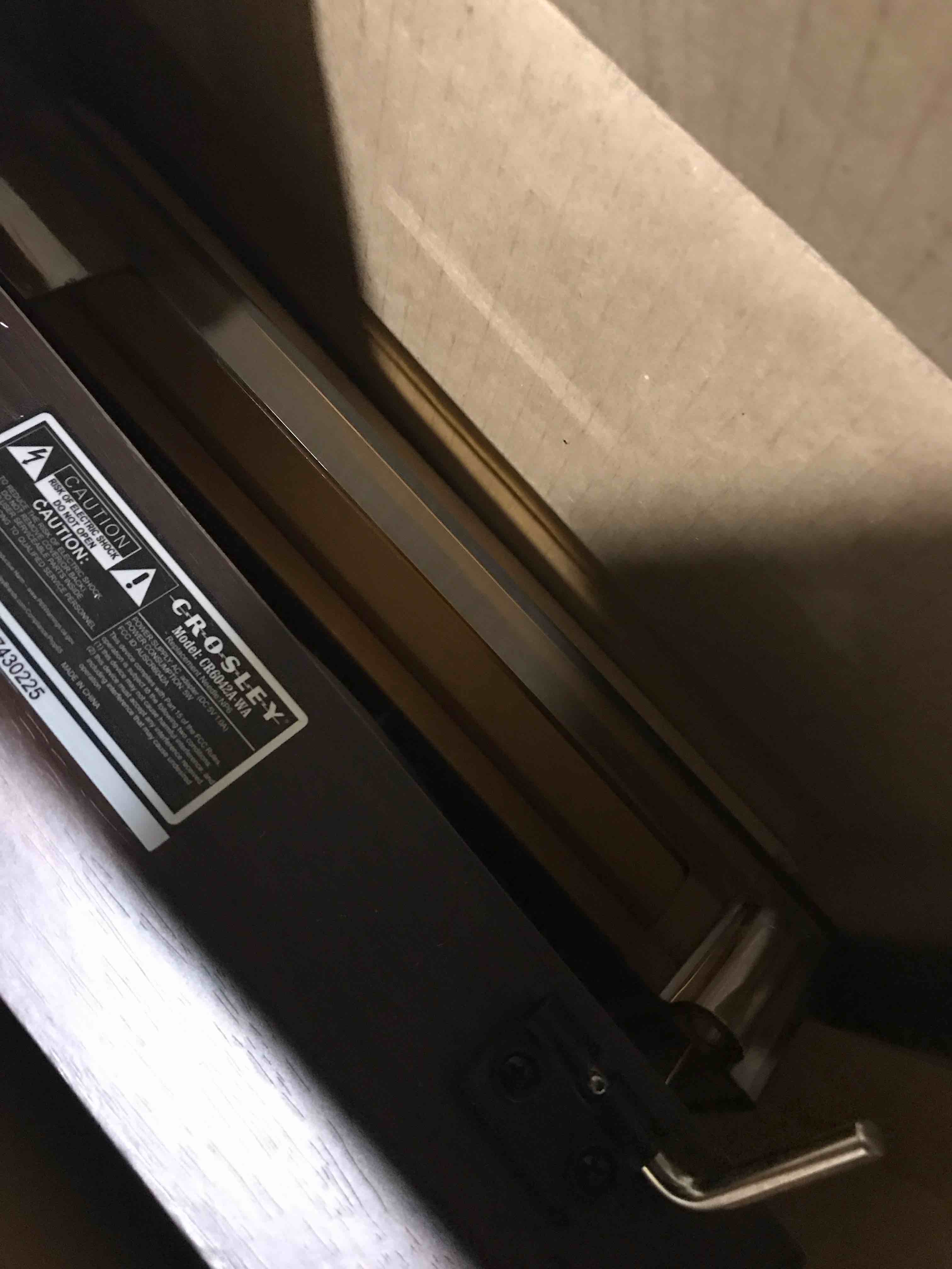 https://s3.amazonaws.com/lotting-images-prod/bidfta/PNK3628187_1750096362308.jpeg