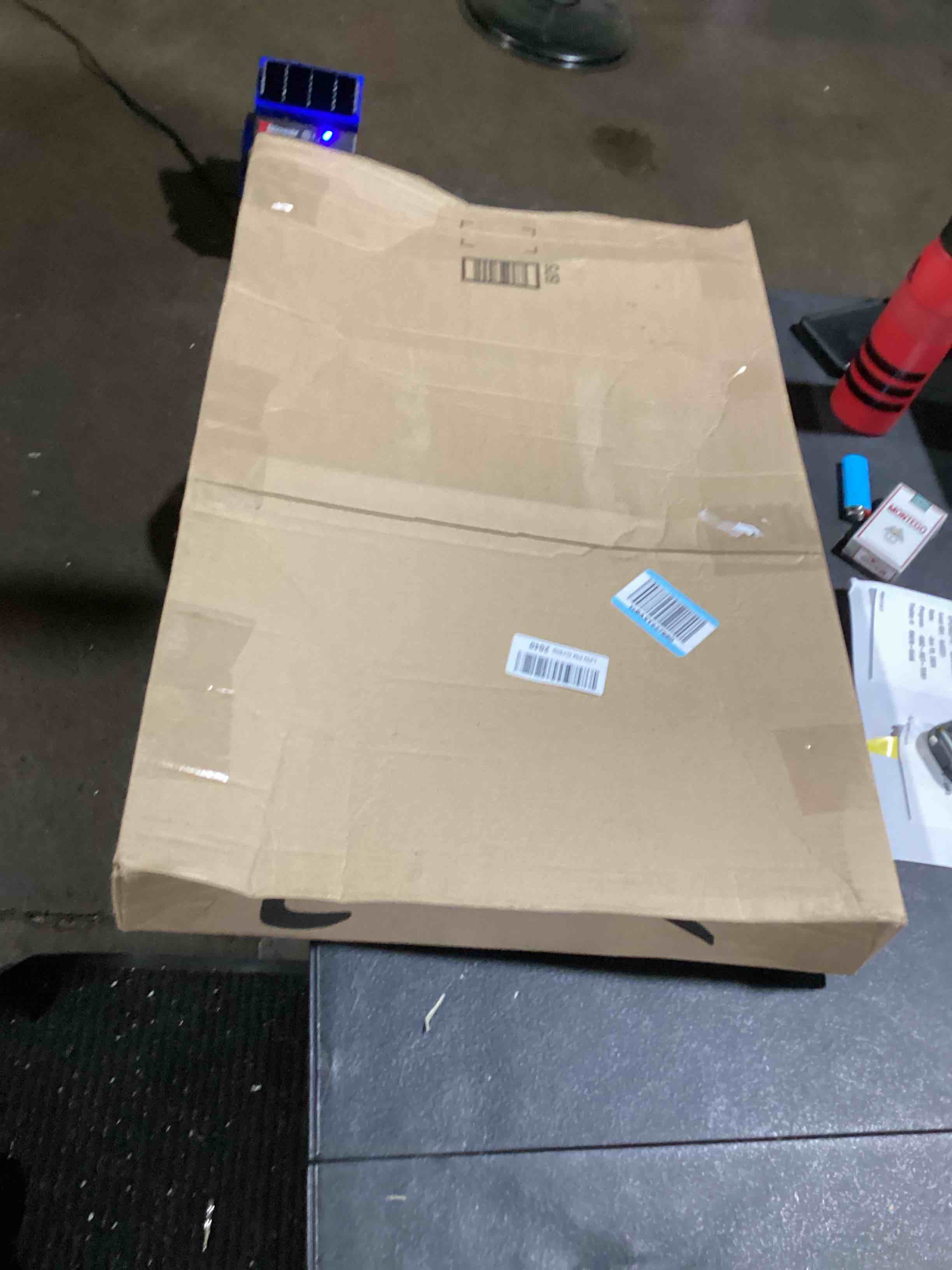 https://s3.amazonaws.com/lotting-images-prod/bidfta/PNK3628805_1750702196126.jpeg