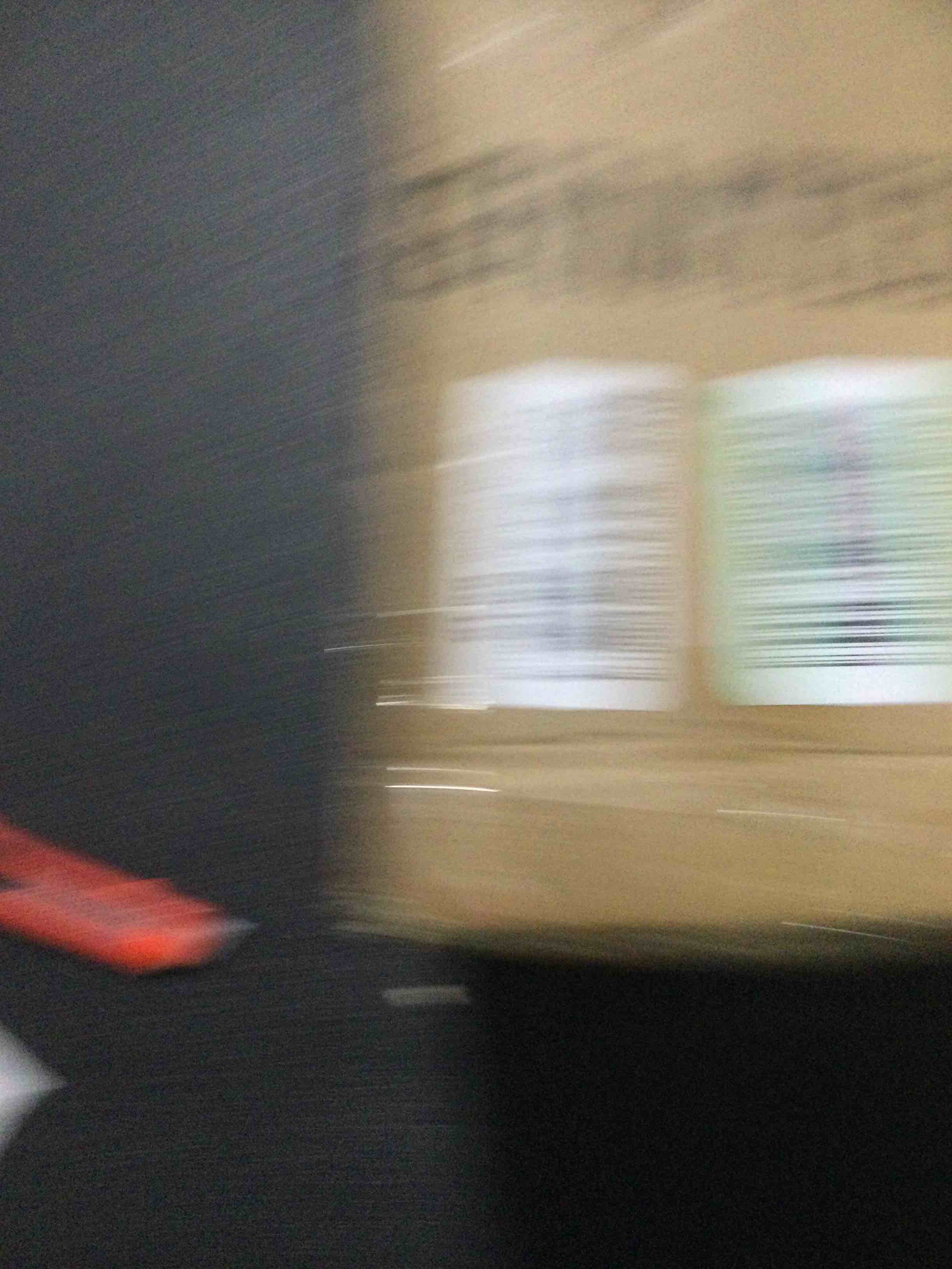 https://s3.amazonaws.com/lotting-images-prod/bidfta/PNK3628858_1750862174437.jpeg