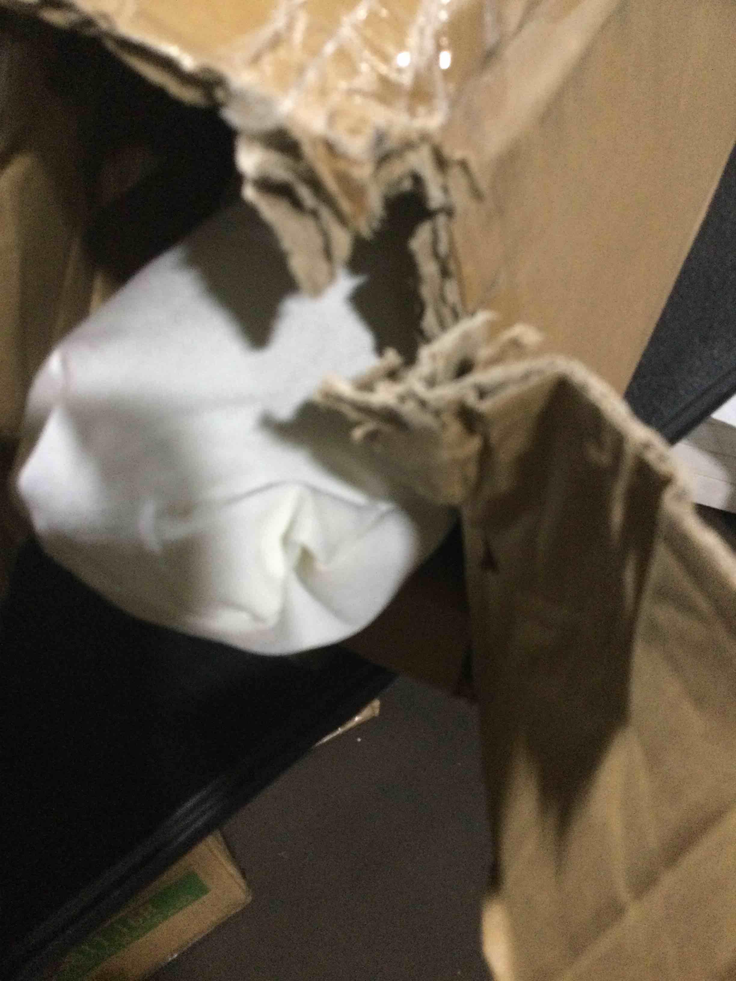 https://s3.amazonaws.com/lotting-images-prod/bidfta/PNK3628867_1750866339627.jpeg