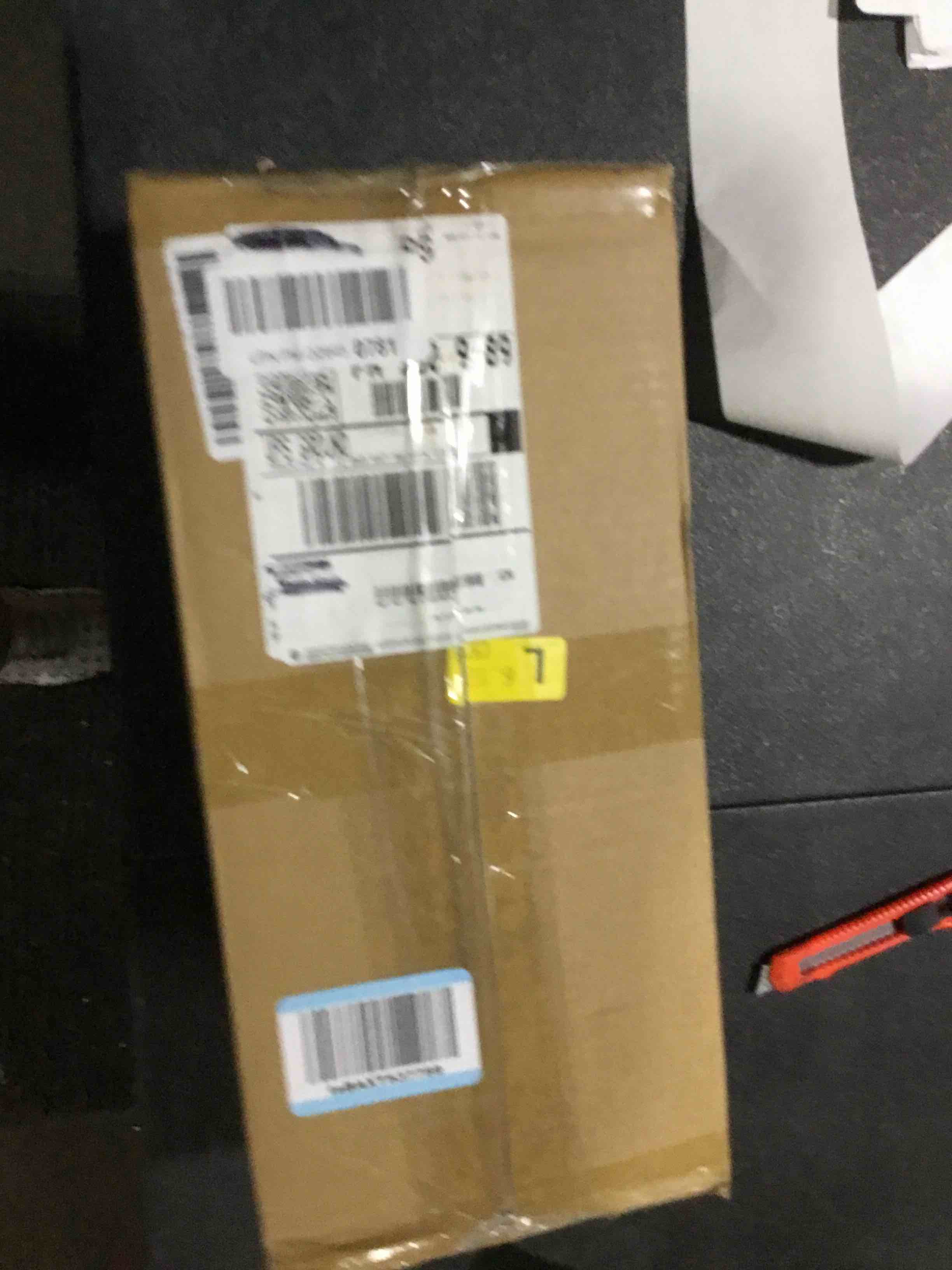 https://s3.amazonaws.com/lotting-images-prod/bidfta/PNK3628942_1751290135593.jpeg