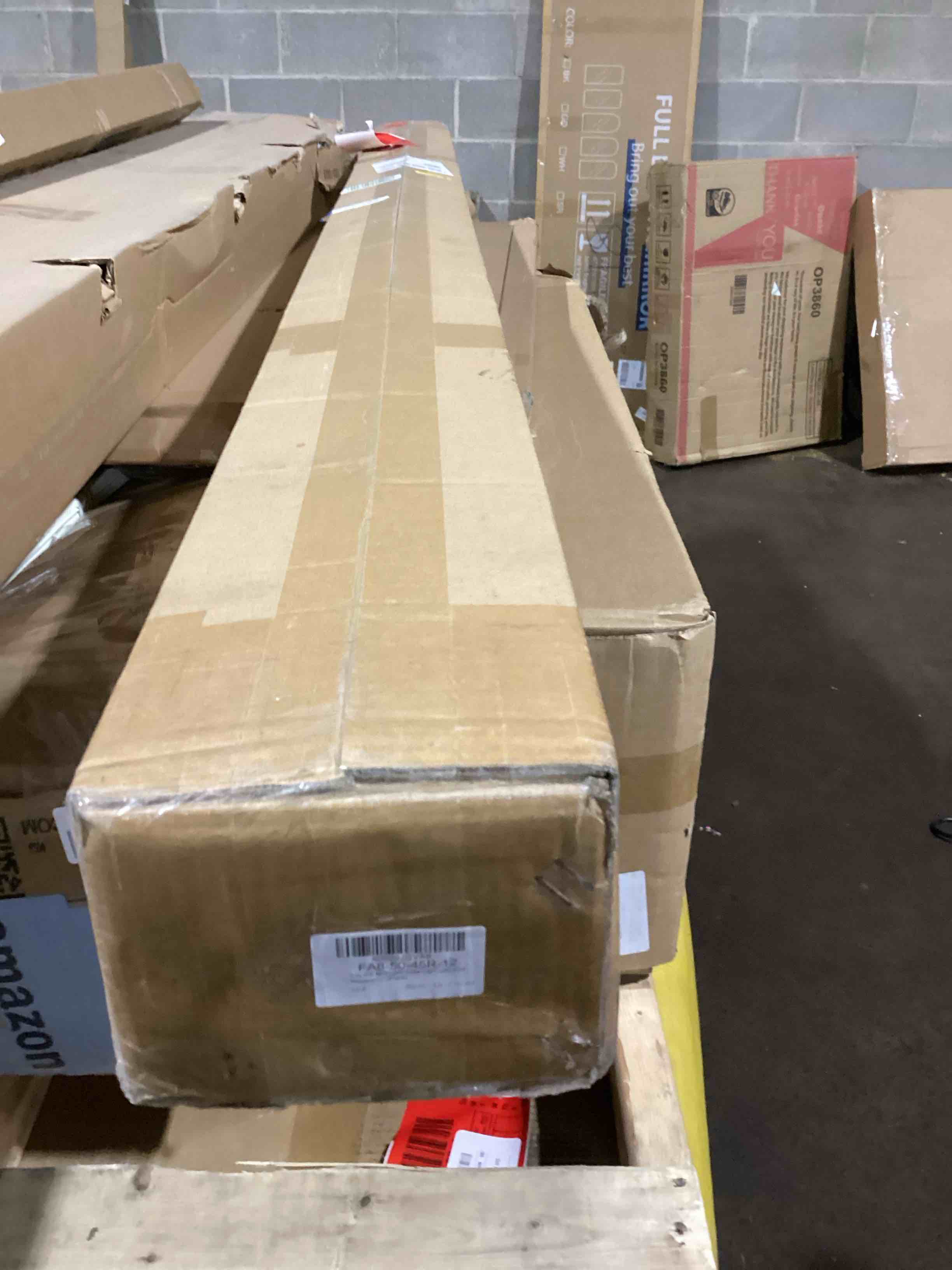 https://s3.amazonaws.com/lotting-images-prod/bidfta/PNK3629086_1751380302435.jpeg
