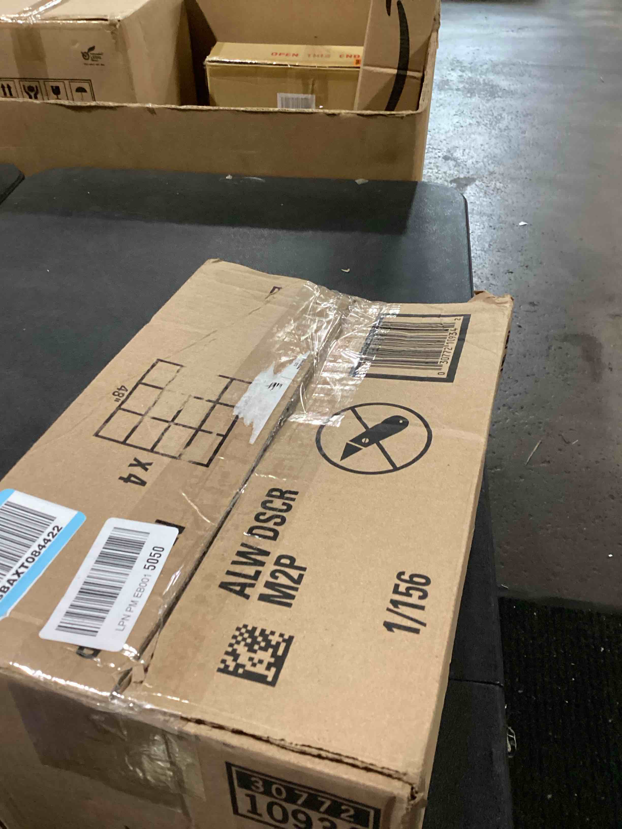 https://s3.amazonaws.com/lotting-images-prod/bidfta/PNK3629234_1751473073808.jpeg