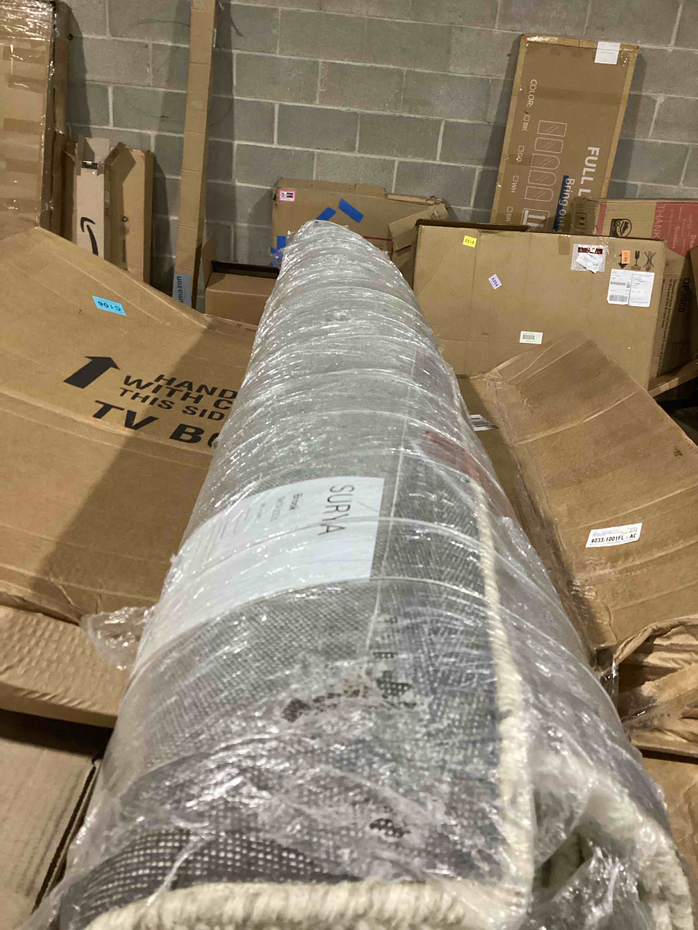 https://s3.amazonaws.com/lotting-images-prod/bidfta/PNK3629348_1751899640501.jpeg