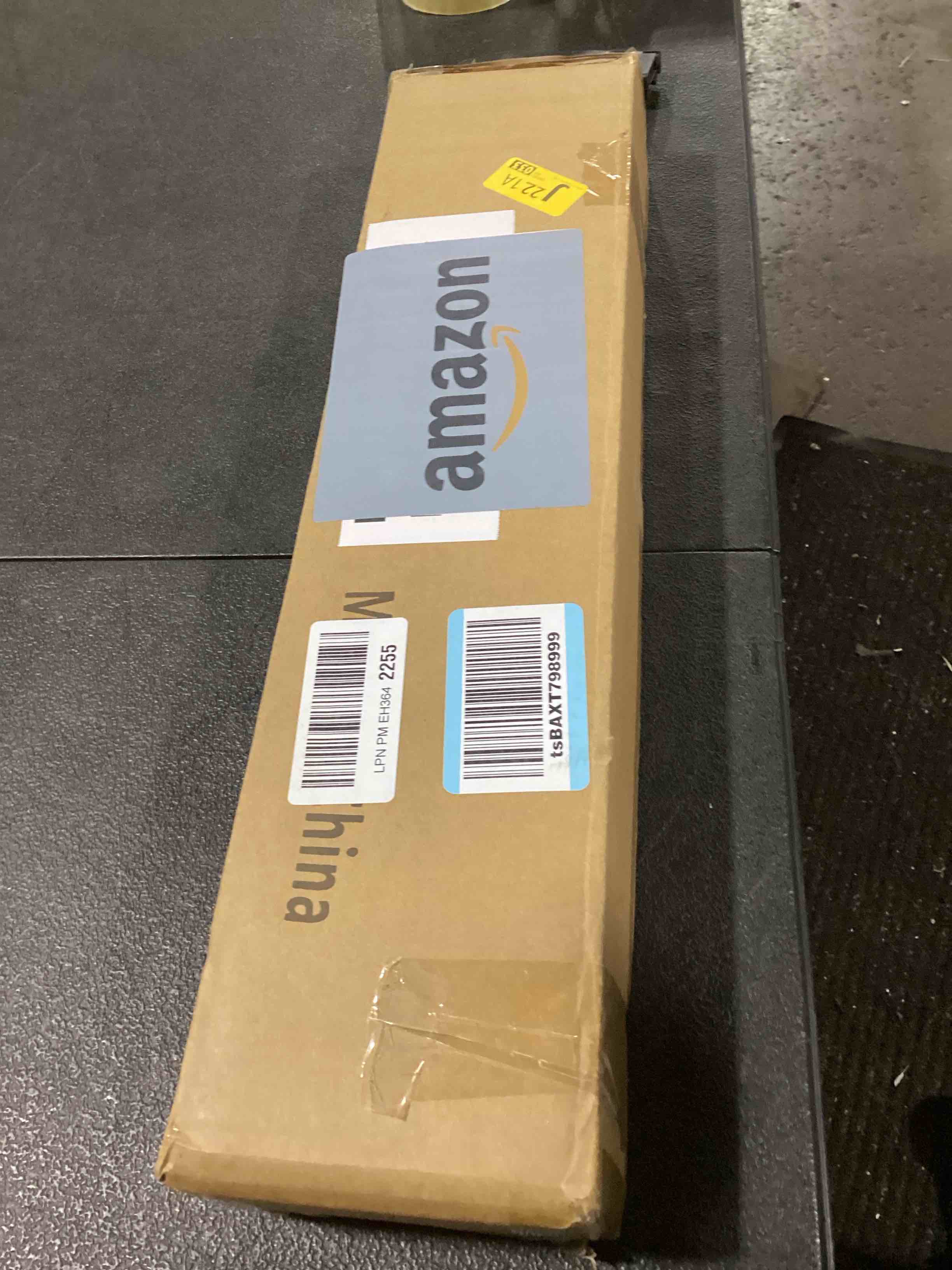 https://s3.amazonaws.com/lotting-images-prod/bidfta/PNK3629425_1751983770840.jpeg