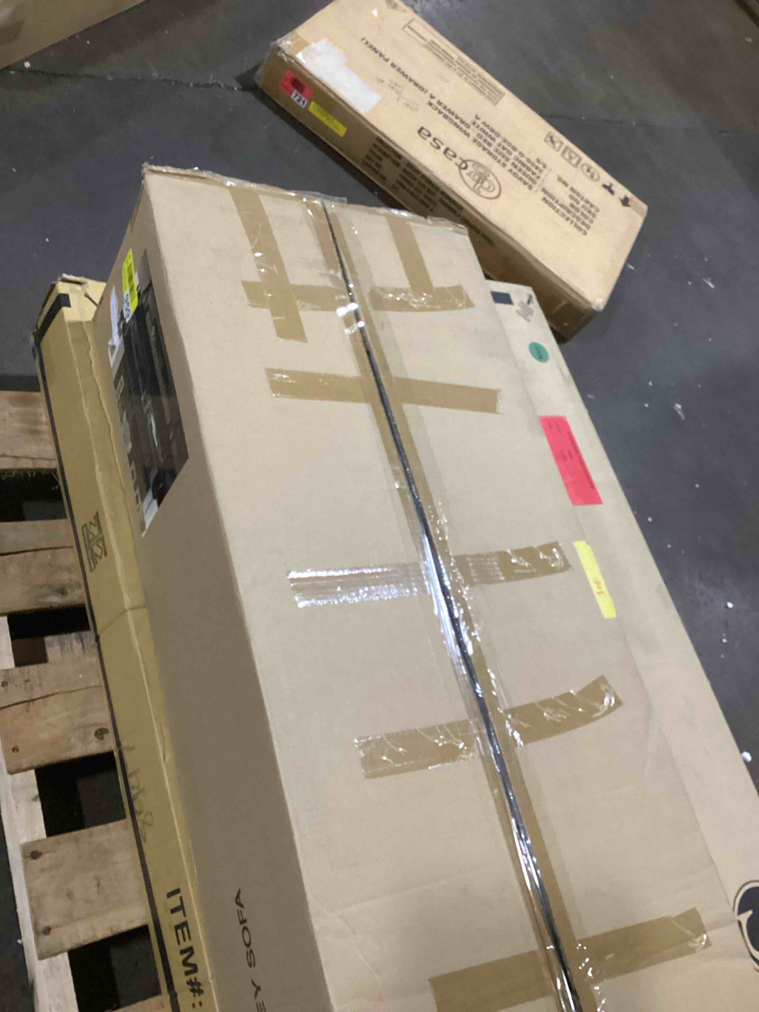 https://s3.amazonaws.com/lotting-images-prod/bidfta/PNK3629542_1752242607198.jpeg