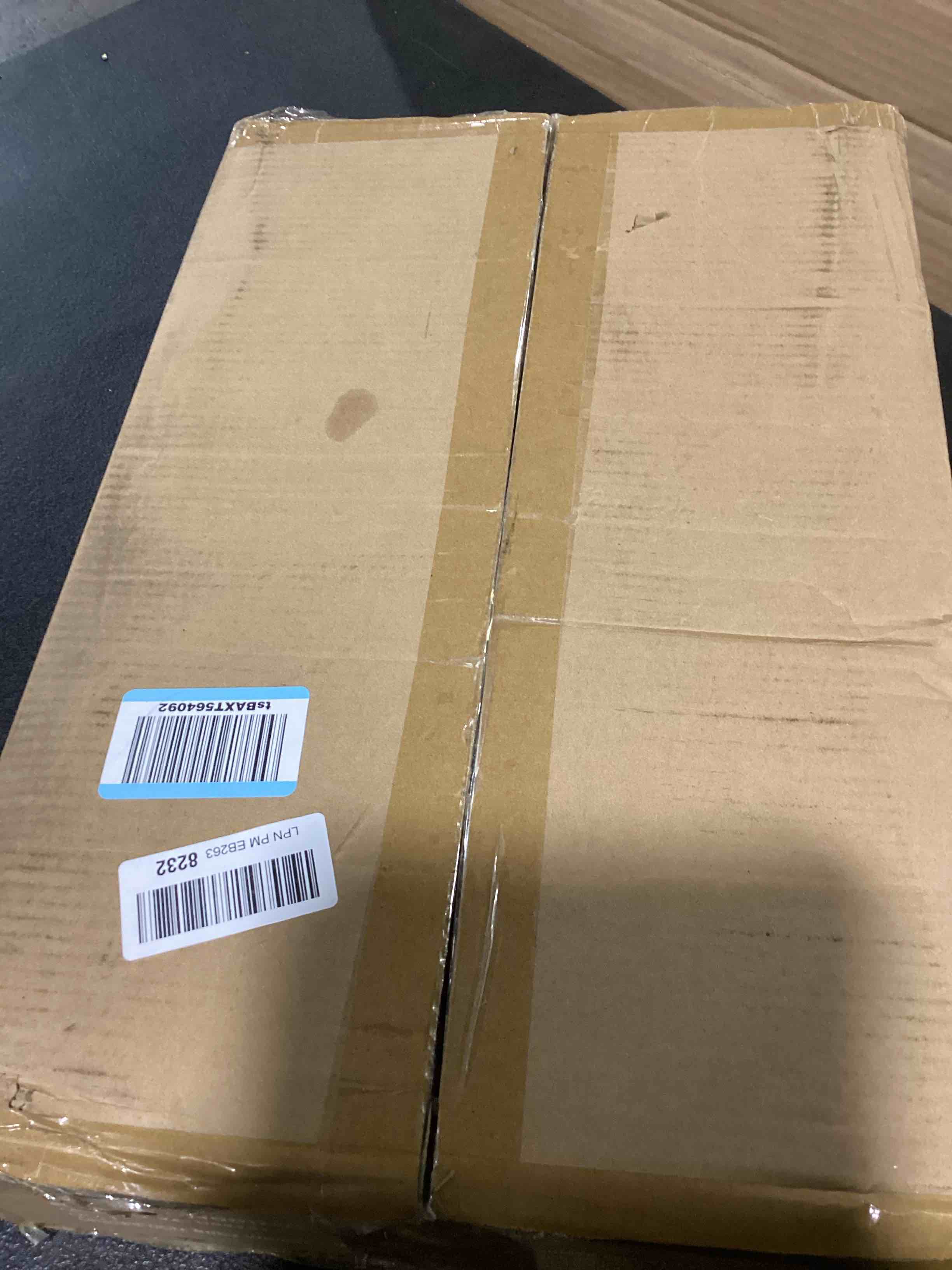 https://s3.amazonaws.com/lotting-images-prod/bidfta/PNK3632056_1750694337222.jpeg